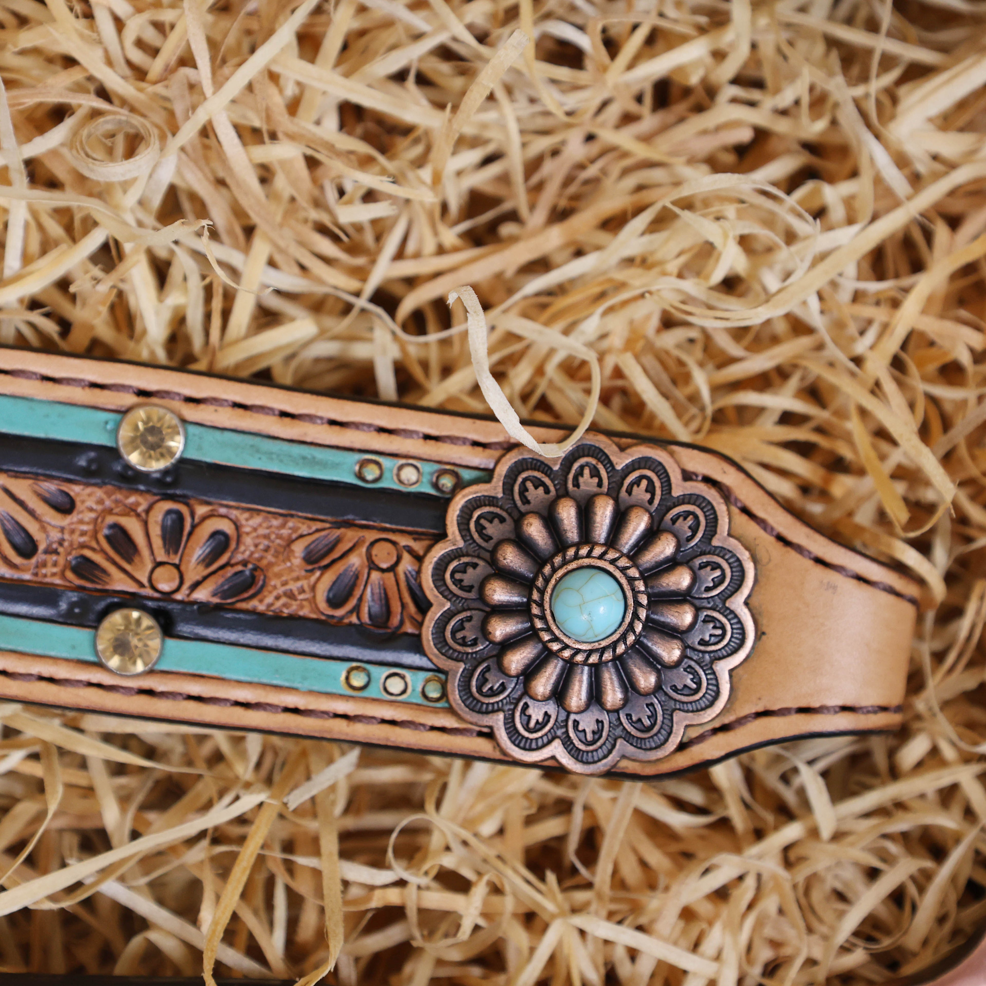 MOUSM Argentina Cow Leather Western Headstall and Breast Collar Set – Breast Collar and Bridle Set Hand-Tooled Floral Design with Topaz & Black Rivets, Antique Copper Hardware