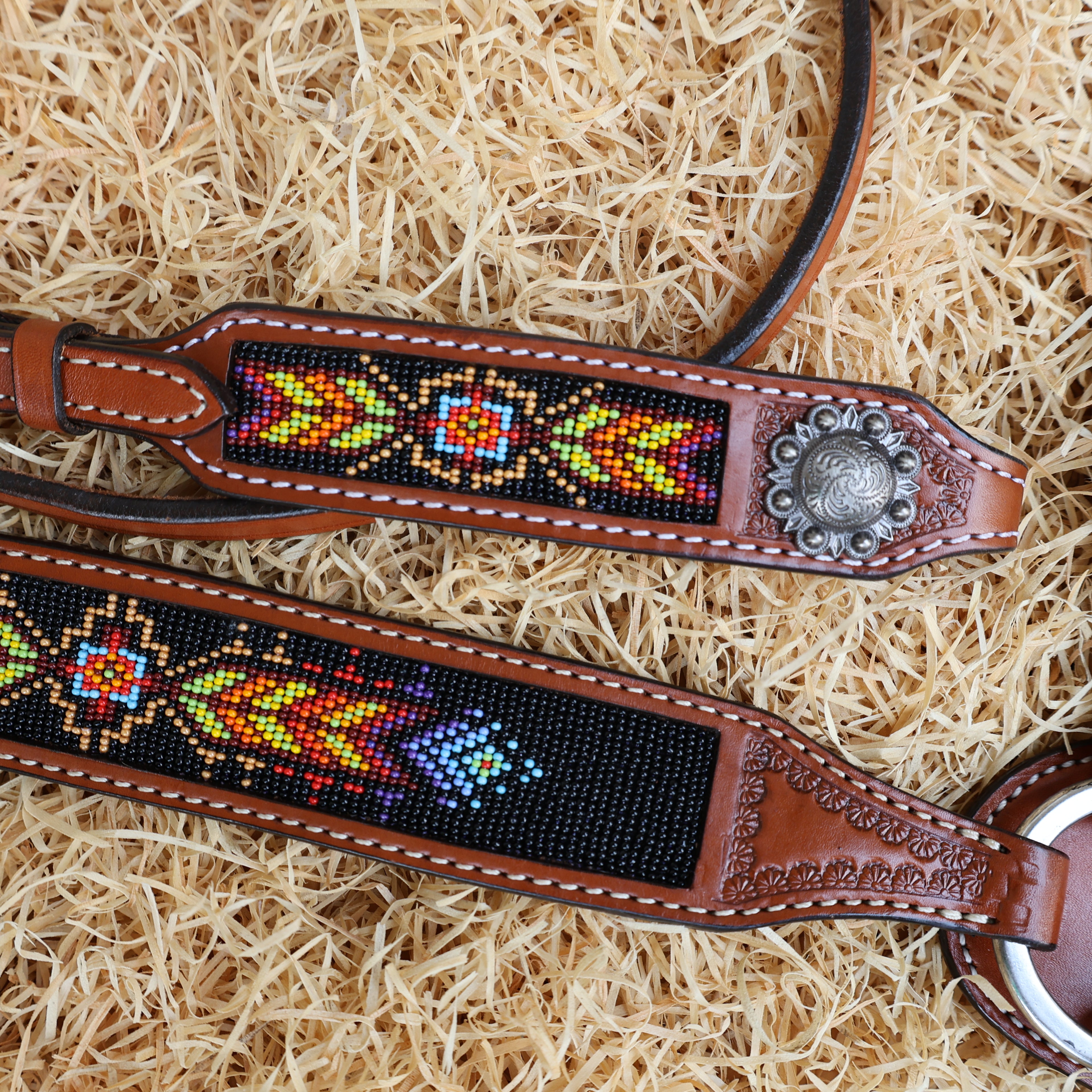 MOUSM Argentina Cow Leather Western Browband Headstall & Breast Collar Set – Hand-Beaded Inlay with Vibrant Geometric Pattern on Black