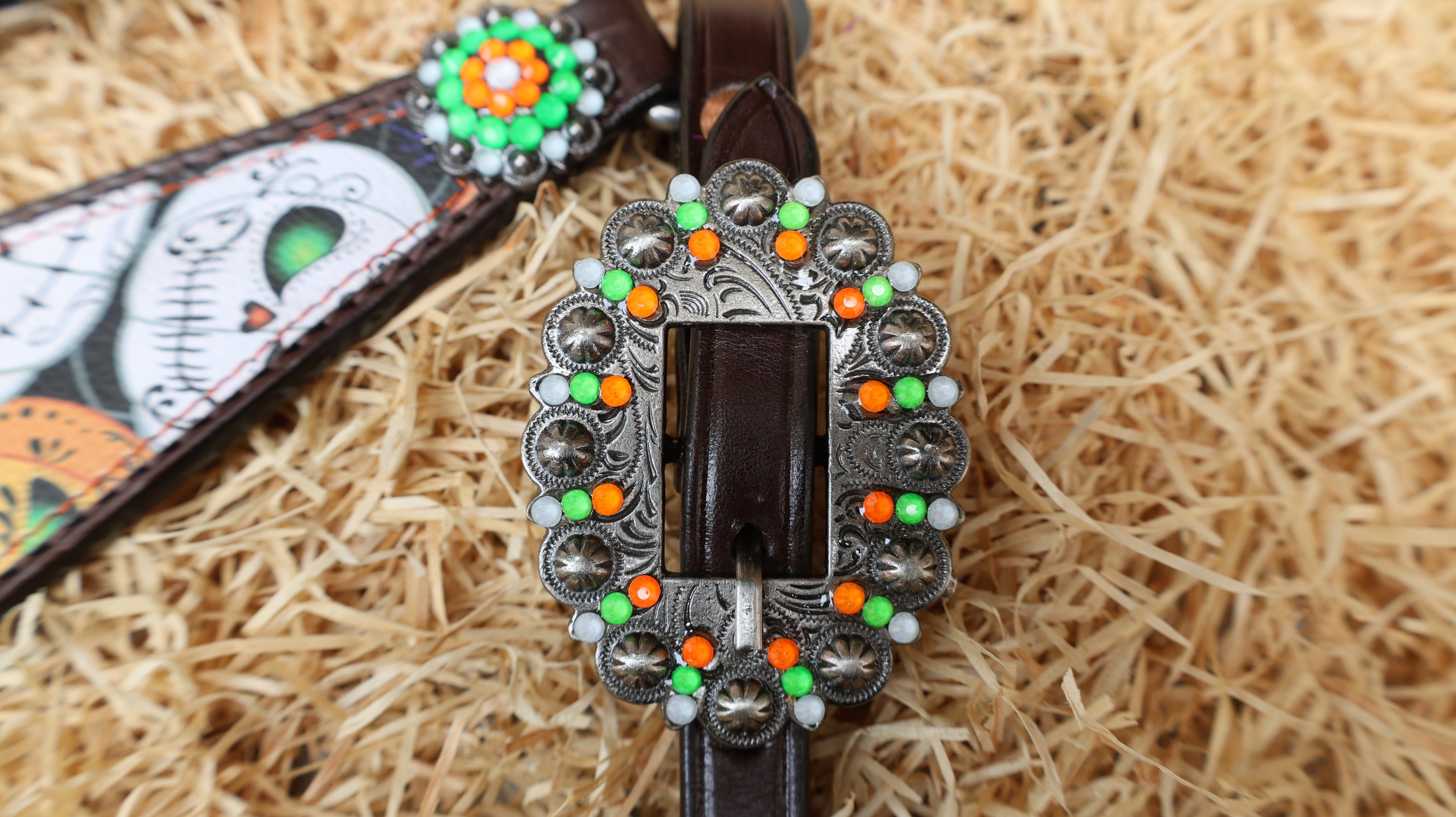 MOUSM Spooky Western Leather Headstall & Breast Collar Set – Decorated with Black-White-Orange Halloween Pumpkin Print with Reflective Rhinestone Conchos