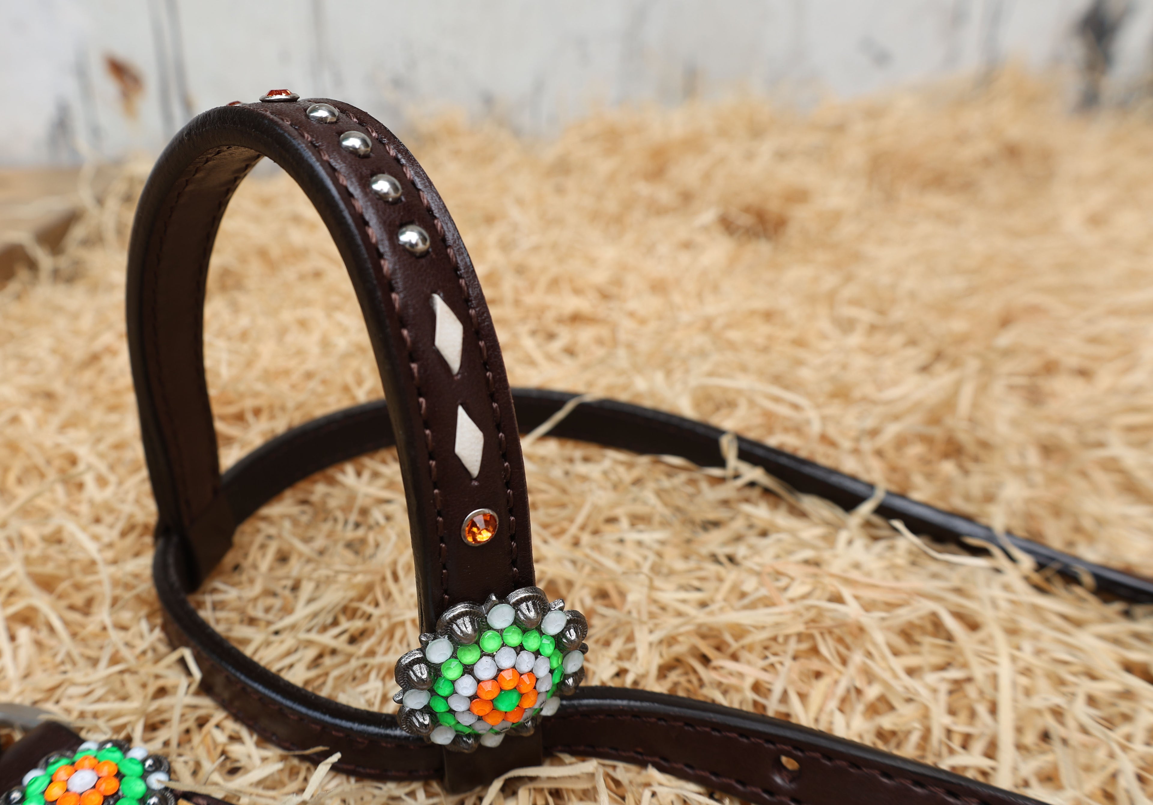 MOUSM Spooky Western Leather Headstall & Breast Collar Set – Decorated with Black-White-Orange Halloween Pumpkin Print with Reflective Rhinestone Conchos