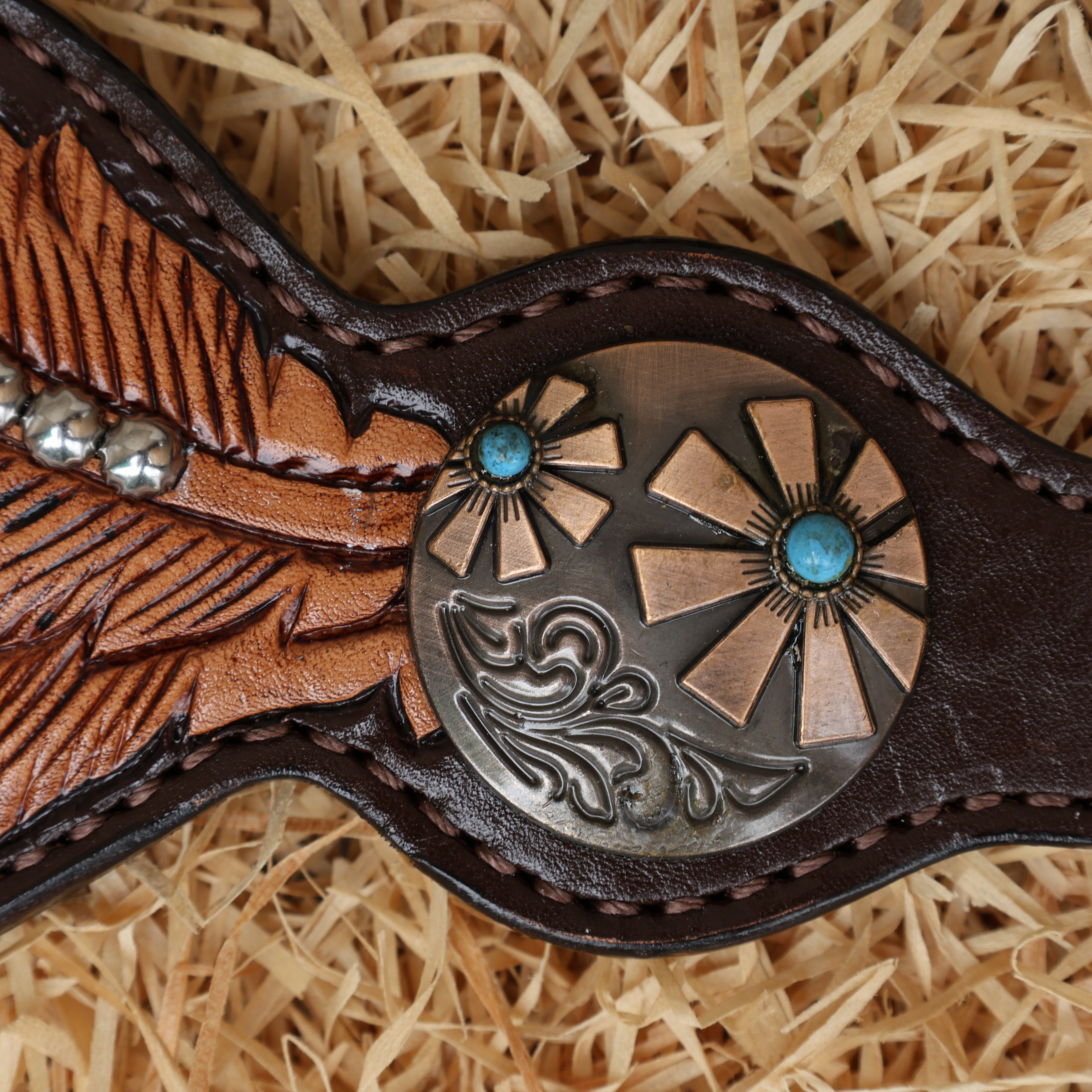 MOUSM Western Headstall and Breast Collar Set – Black Alligator Inlay with Feather Carving & Silver Studs