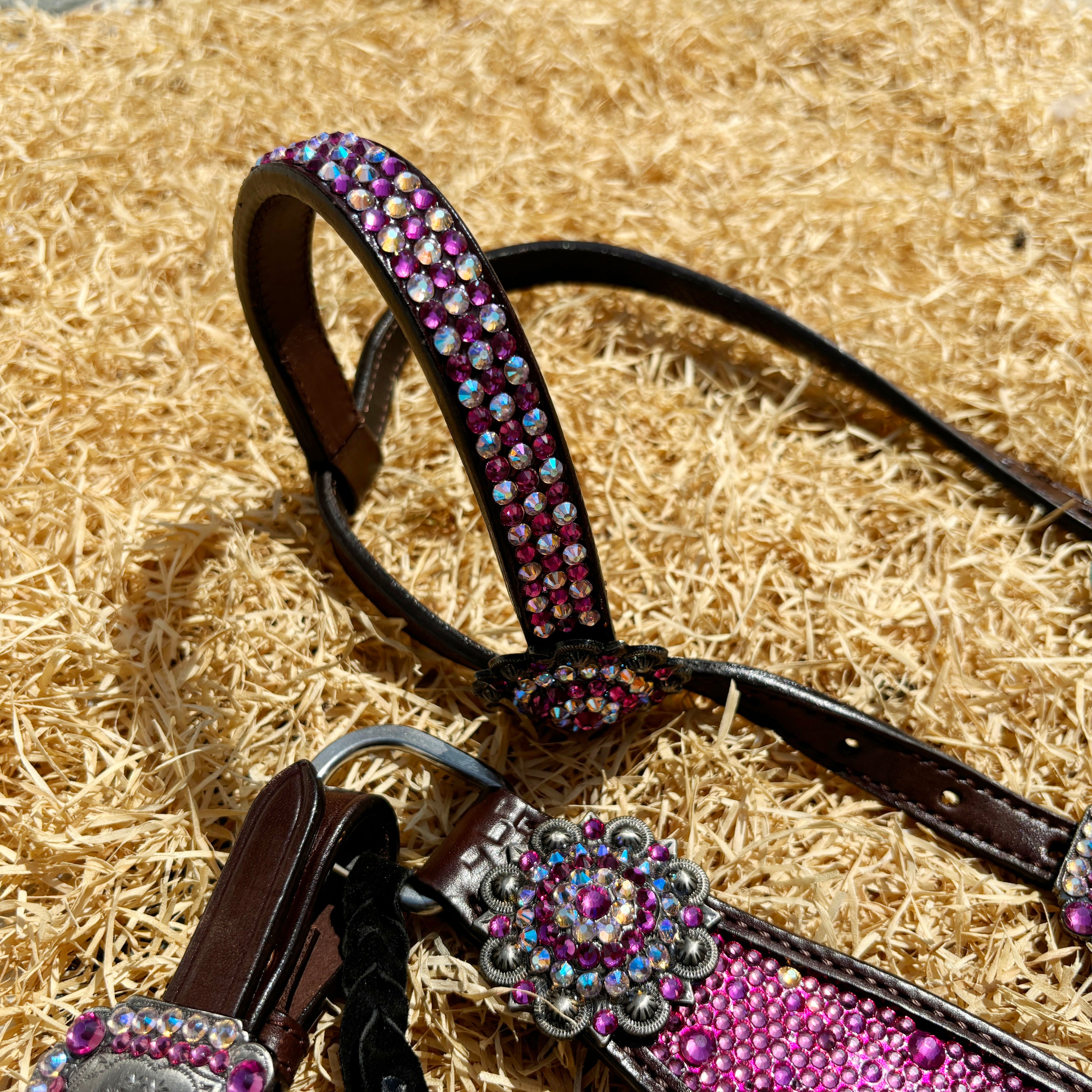 MOUSM Western Argentina Cow Leather Headstall & Breast Collar Set – Decorated with Pink Rhinestones on Gladiator Design, Bling ON Strings & Berry Conchos