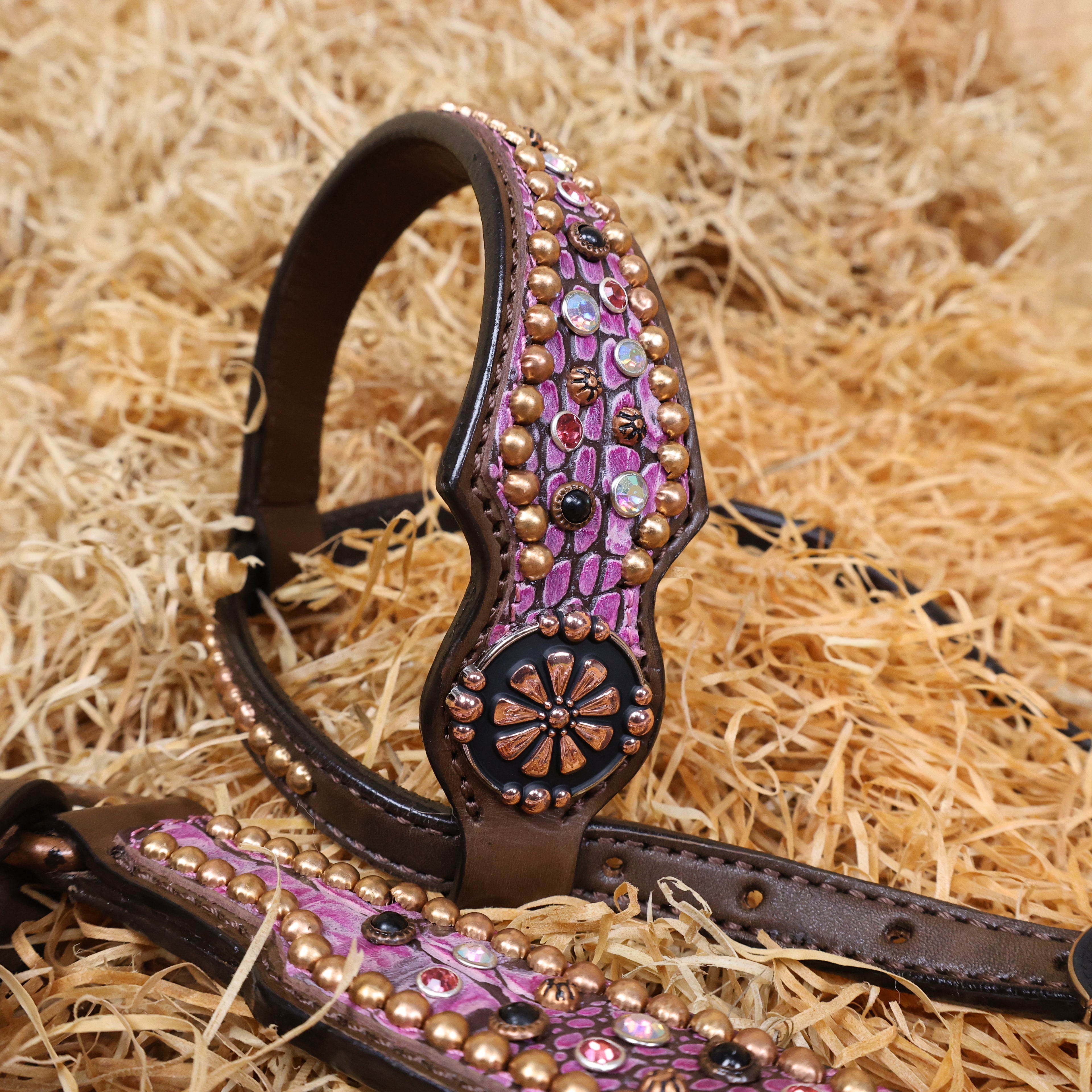 MOUSM Western Headstall and Breast Collar Set Decorated with AB Rhinestones and Surrounded by Studs on Pink Crocodile Skin-Textured Pattern Inlay.