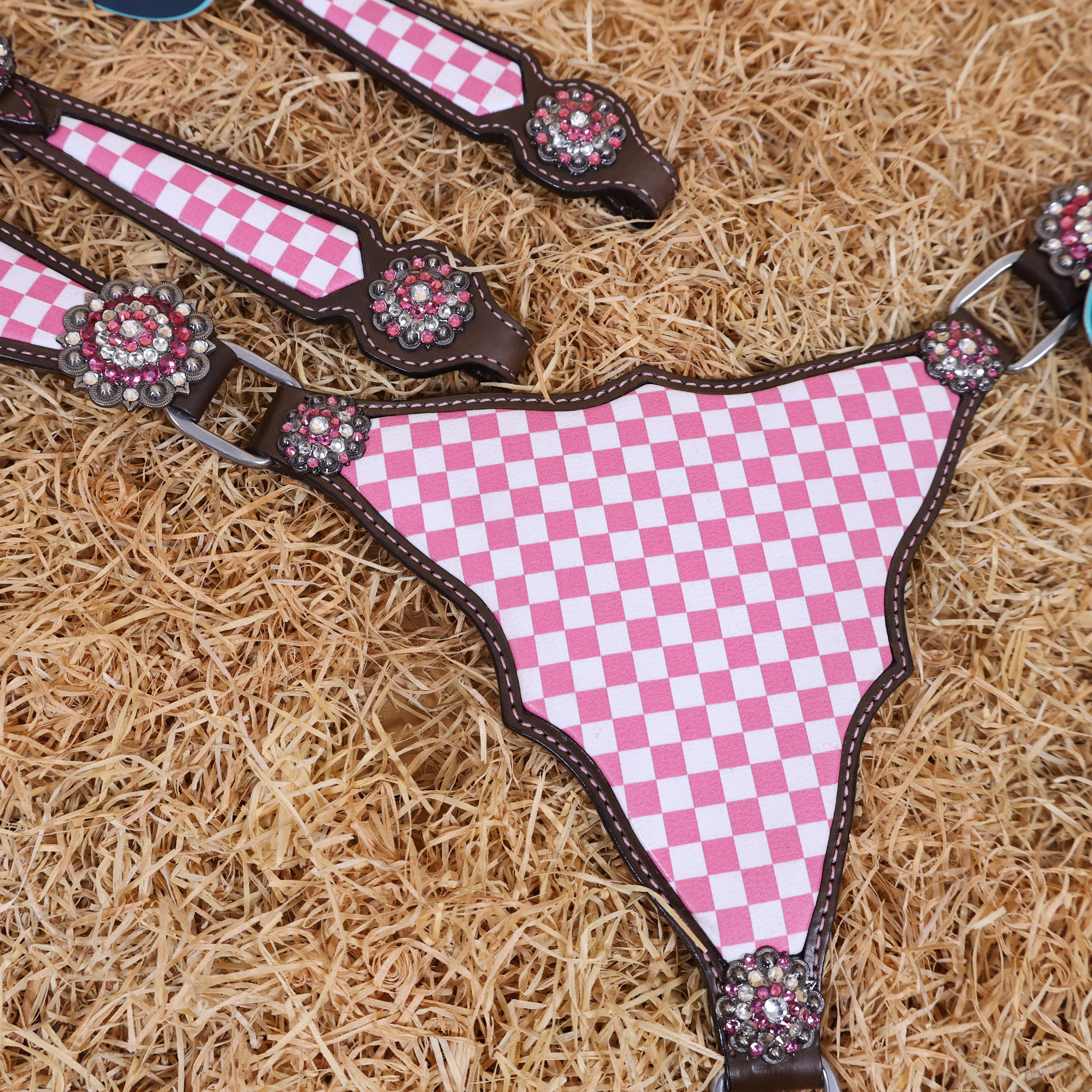 MOUSM Western Leather Headstall and Breast Collar Set – Argentina Cow Leather Horse Tack Set Decorated with Pink Checkered Vector Flags Illustration Design on White Background and Shining Rhinestones Conchos.
