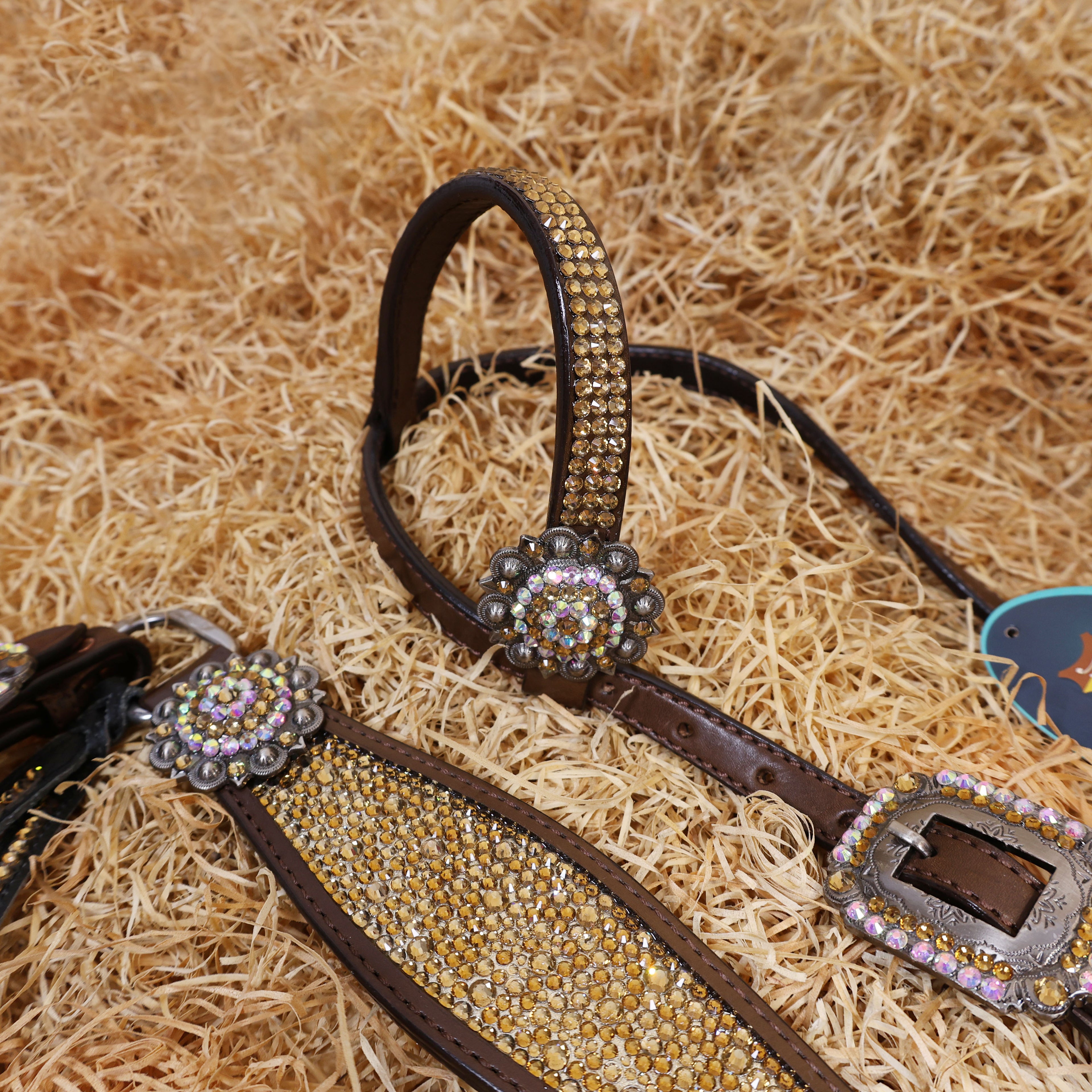 MOUSM Western Headstall and Breast Collar Set – Argentina Cow Leather Horse Tack Set Decorated with Topaz Rhinestones on Gladiator Breast Collar with Roping and Bling Conchos.