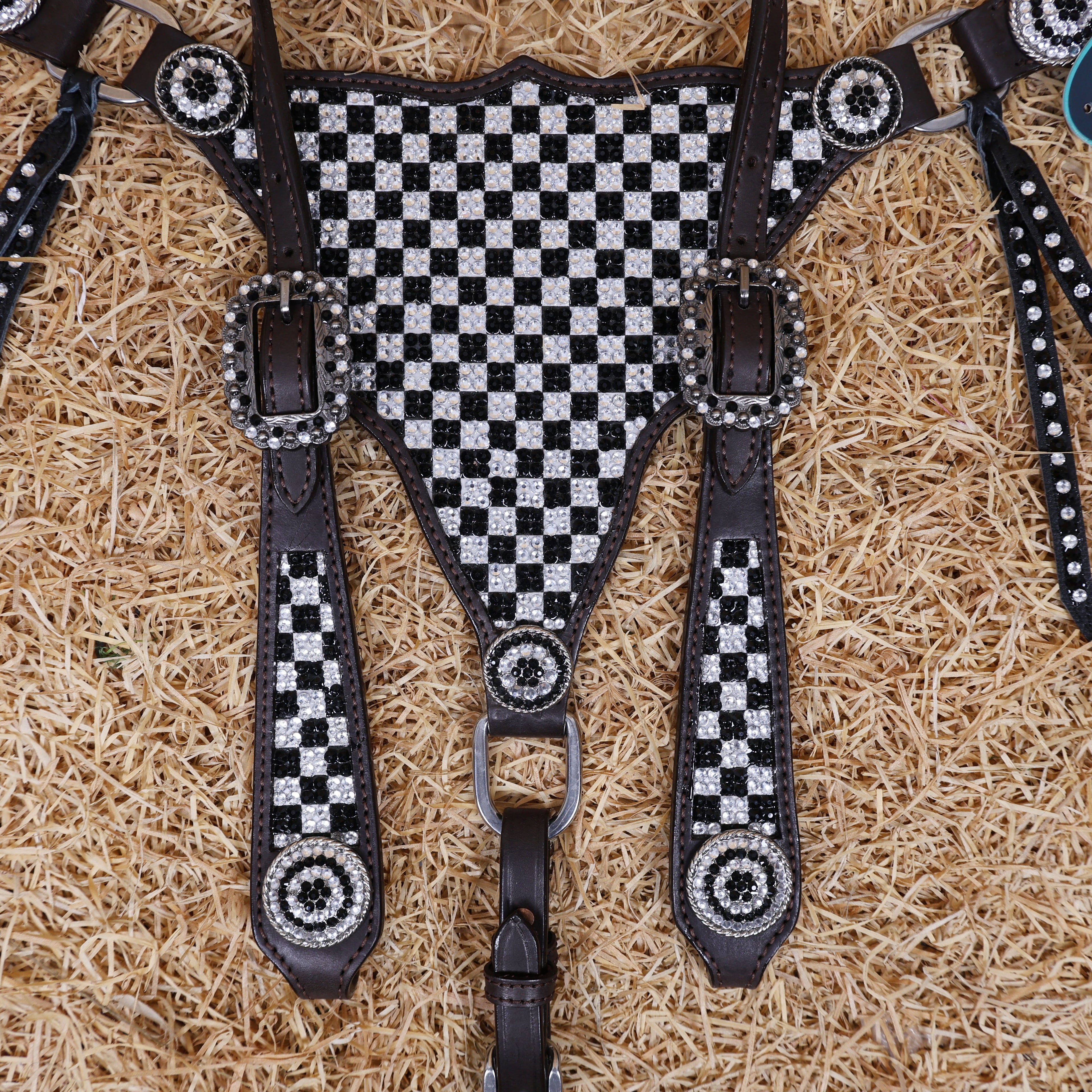 MOUSM Western Horse Tack Set – Made From Argentina Cow Leather, Featuring Gladiator-Style Breast Collar Decorated With Dazzling Black And White Checkered Stone Design, Round Berry Conchos, Leather Roping, And All Antique Nickel Hardware