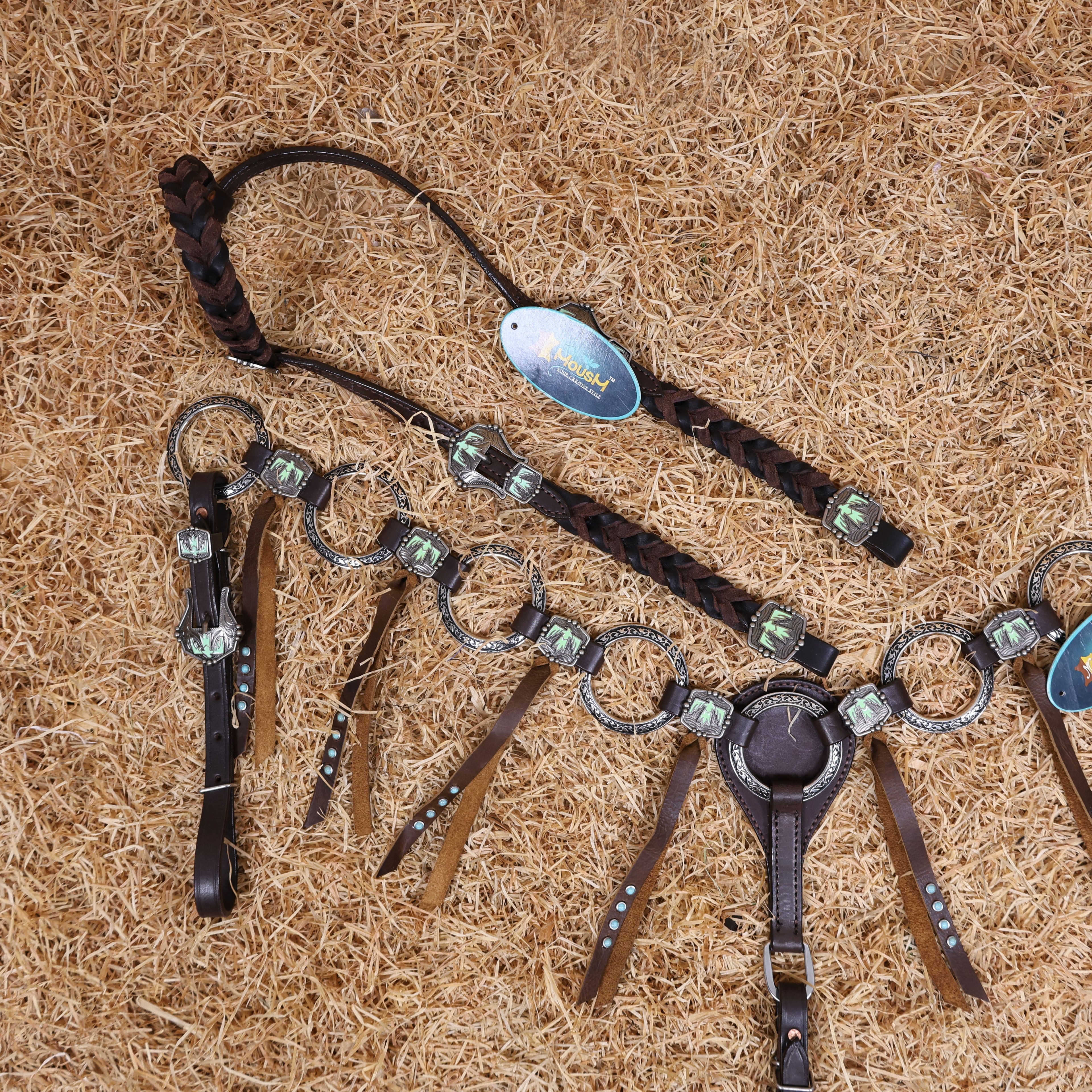 MOUSM Western Ring Headstall and Breast Collar Set – Handcrafted from Argentina Cowhide Leather, Featuring Twisted One-Ear Headstall, Leather Fringe With Turquoise Studs, Decorated With Thunderbird Conchos, and Finished with Antique Copper Hardware