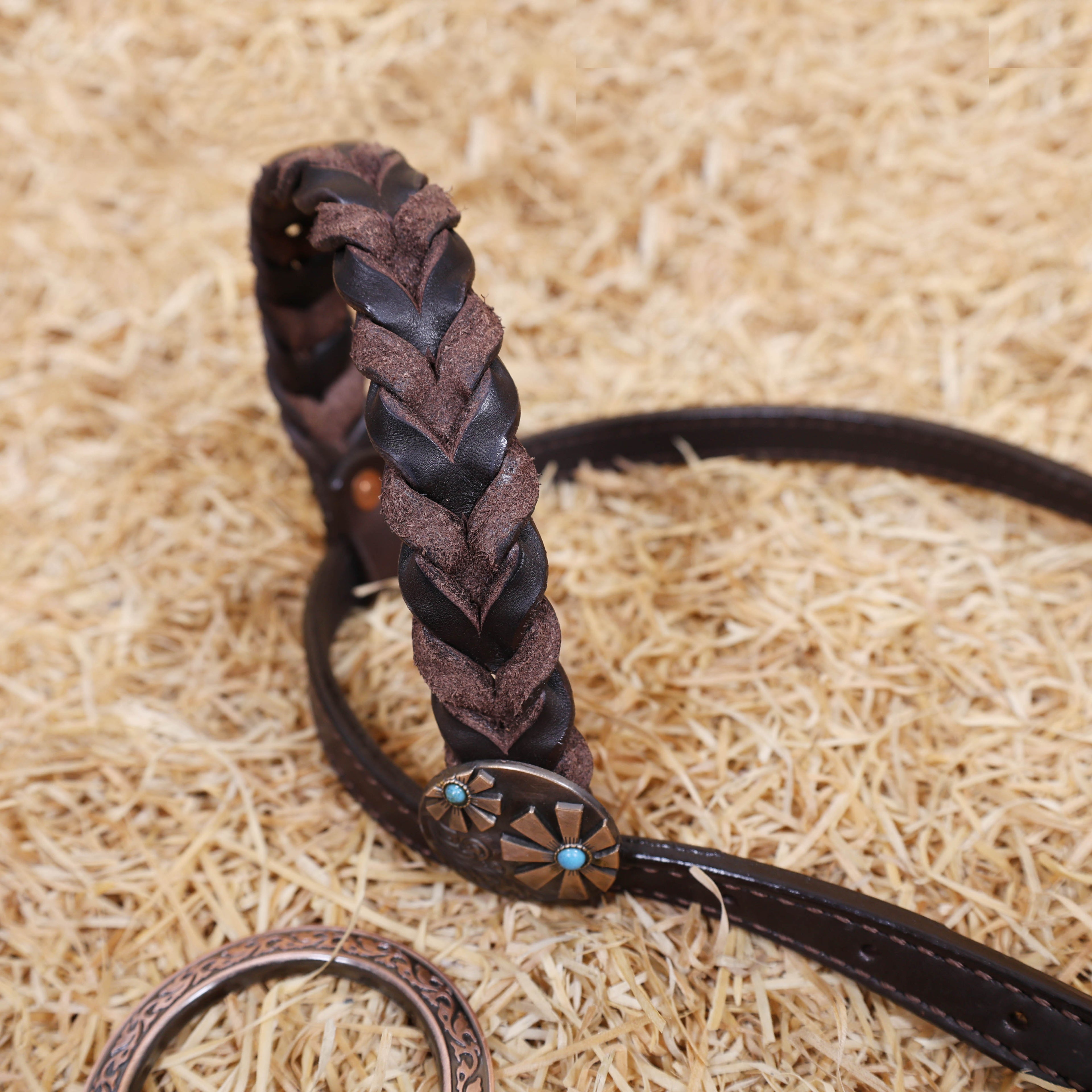 MOUSM Western Ring Headstall and Breast Collar Set – Handcrafted from Argentina Cowhide Leather, Twisted One-Ear Headstall, Decorated with Two-Tone Flower Conchos with Turquoise Stones, and Antique Copper Hardware
