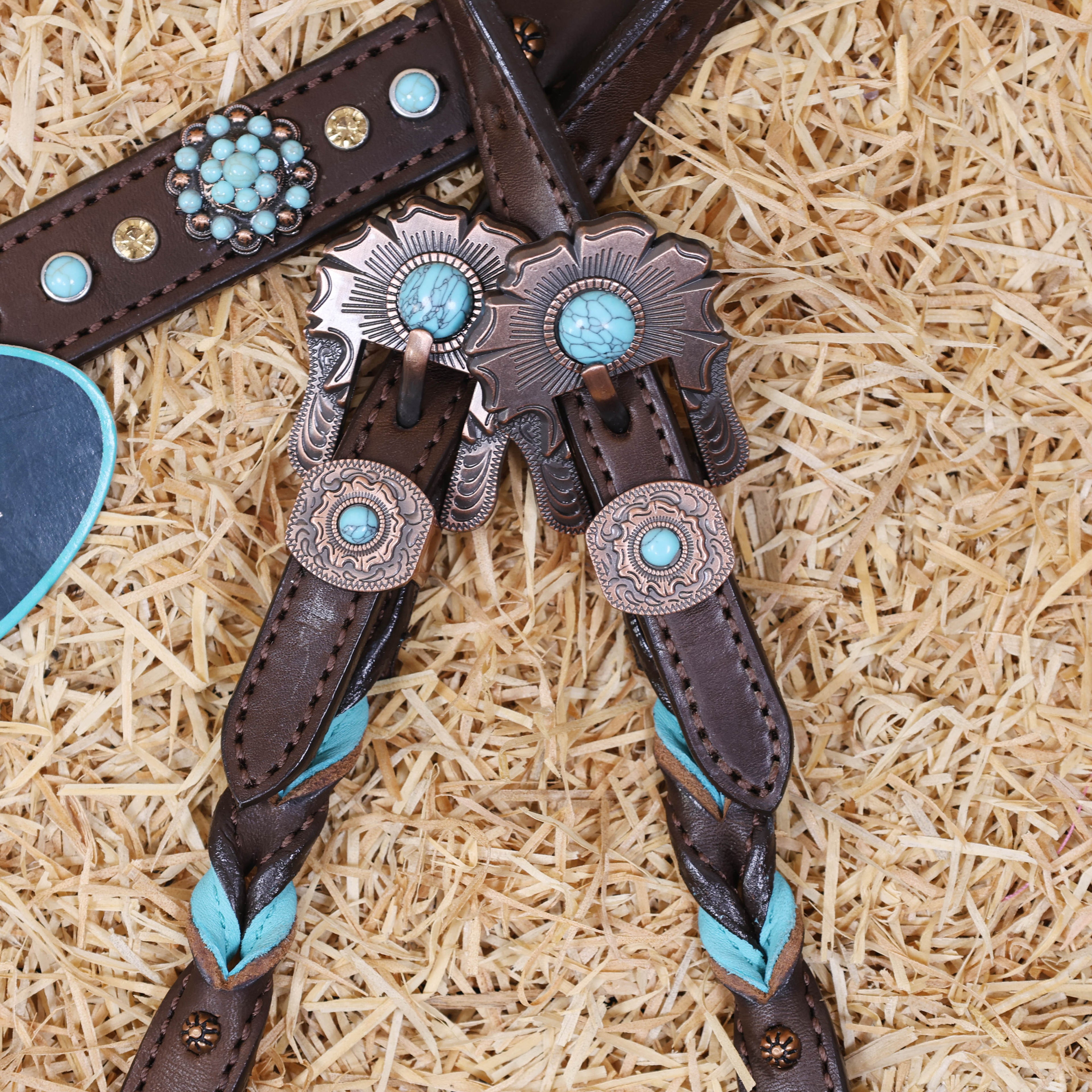 MOUSM Western Headstall and Breast Collar Set – Handcrafted from Argentina Cow Leather with Twisted Knot One-Ear Headstall, Cheekpiece, and Breast Collar, Berry Conchos with Turquoise Stones, Flower Conchos & Flower Buckles with Center Turquoise Stone