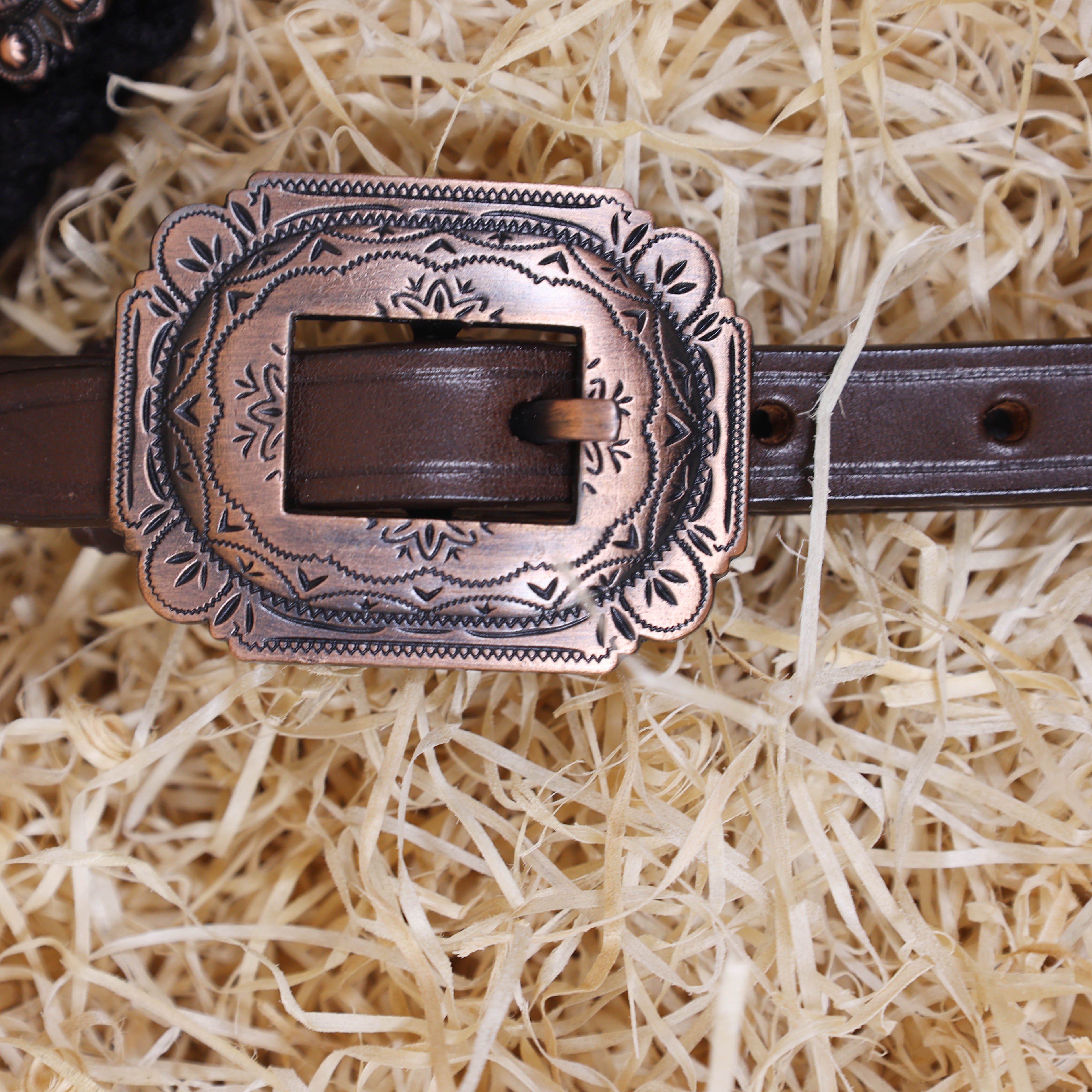 MOUSM Western Headstall Set for Horse - Handcrafted with Genuine Cow Leather Featuring Engraved Copper Rings Connected by Black Mohair, Congress Conchos at Center, All Antique Copper Hardware
