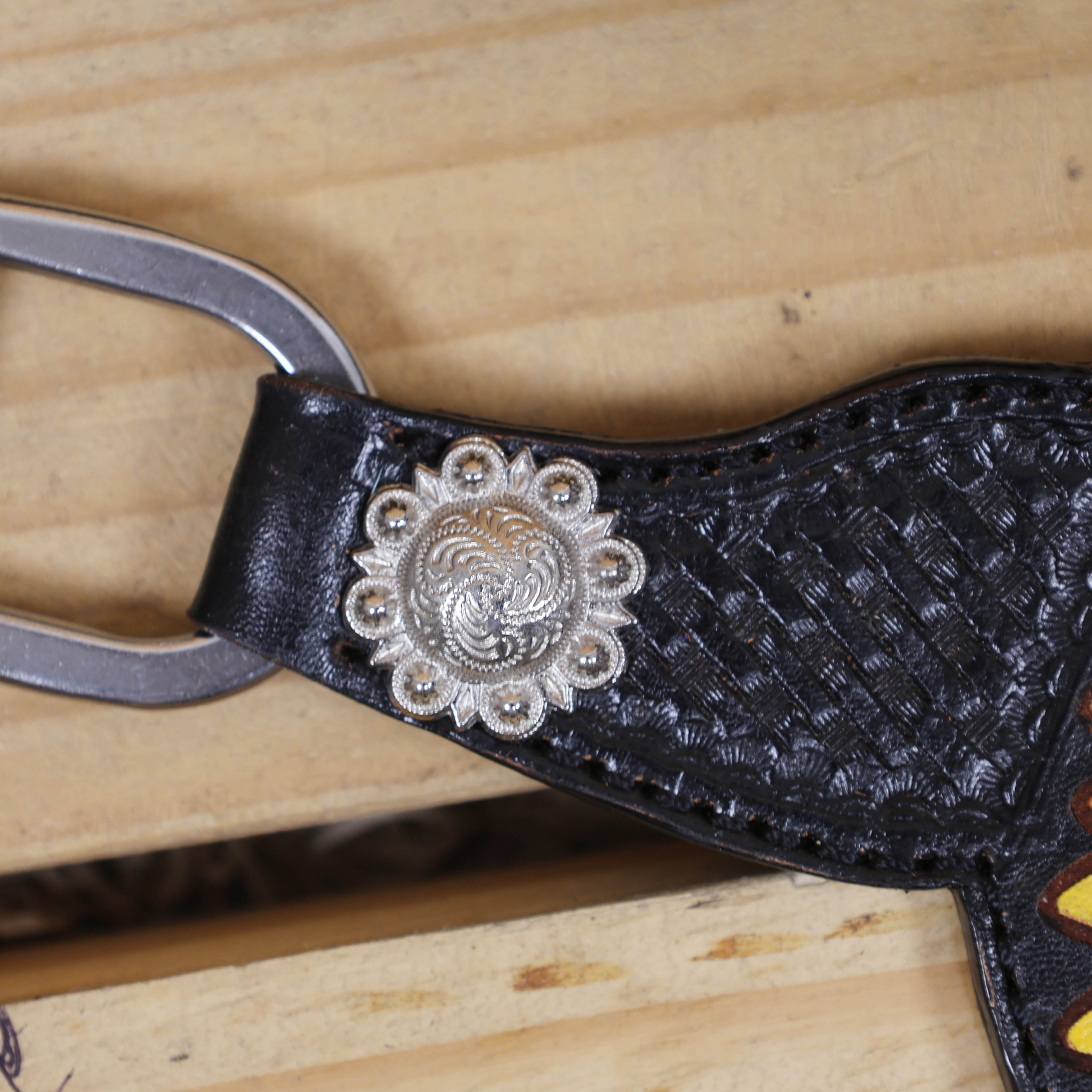 MOUSM Leather Western Headstall Set – Crafted from Genuine Argentina Cowhide with Hand-Painted Sunflower Carving, Rope Basket Weave Tooling, and Nickel Engraved Berry Conchos