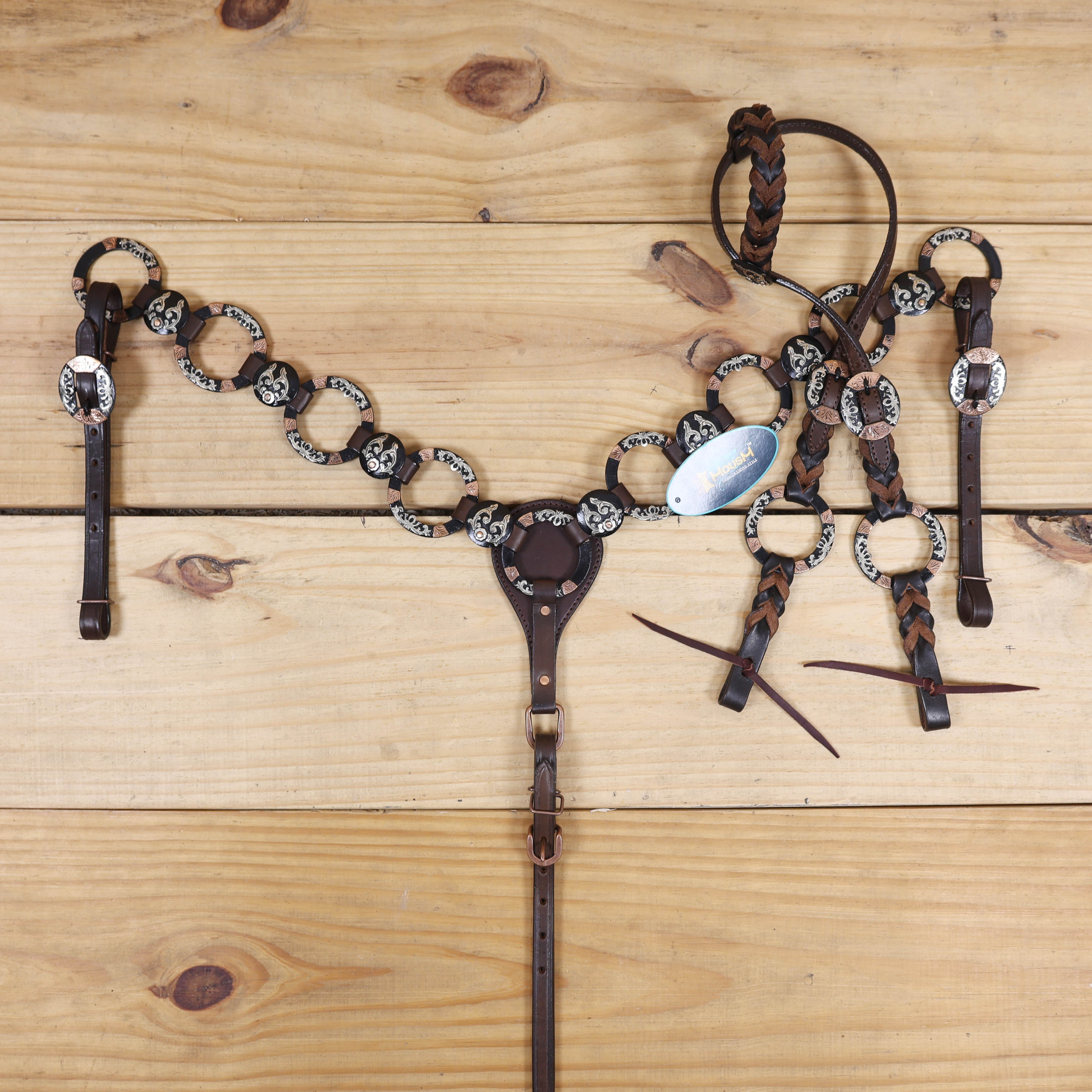 MOUSM Western Horse Headstall Set – Leather-Braided One-Ear and Cheekpieces, Featuring Engraved Rings Connected by Leather Strap with Engraved Concho on the Breast Collar