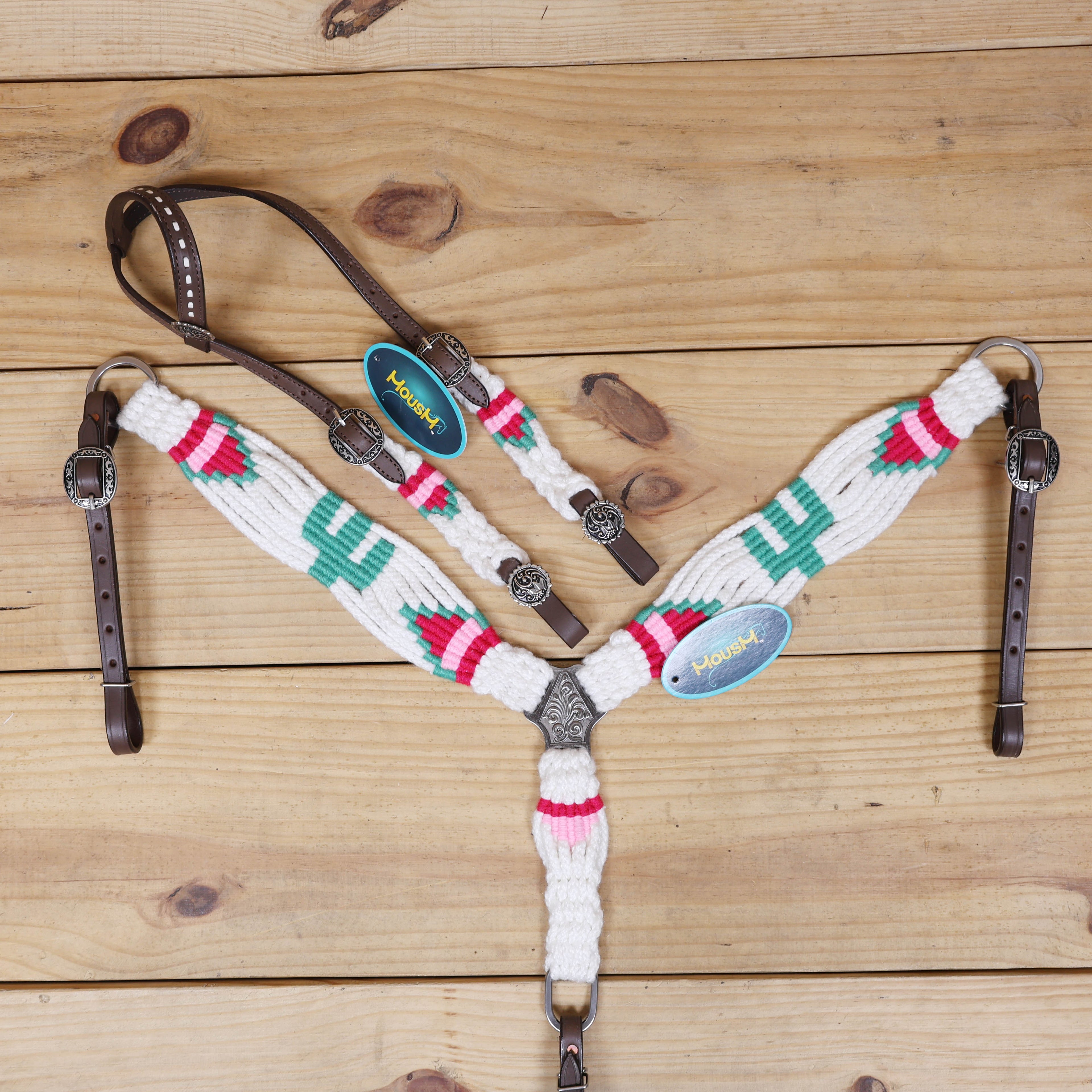 Green Cactus Mohair Western Headstall Tack Set with 32” Front Girth – White, Green & Red – Complete 5-Piece Set on Argentina Leather – Antique Copper Hardware – Handcrafted