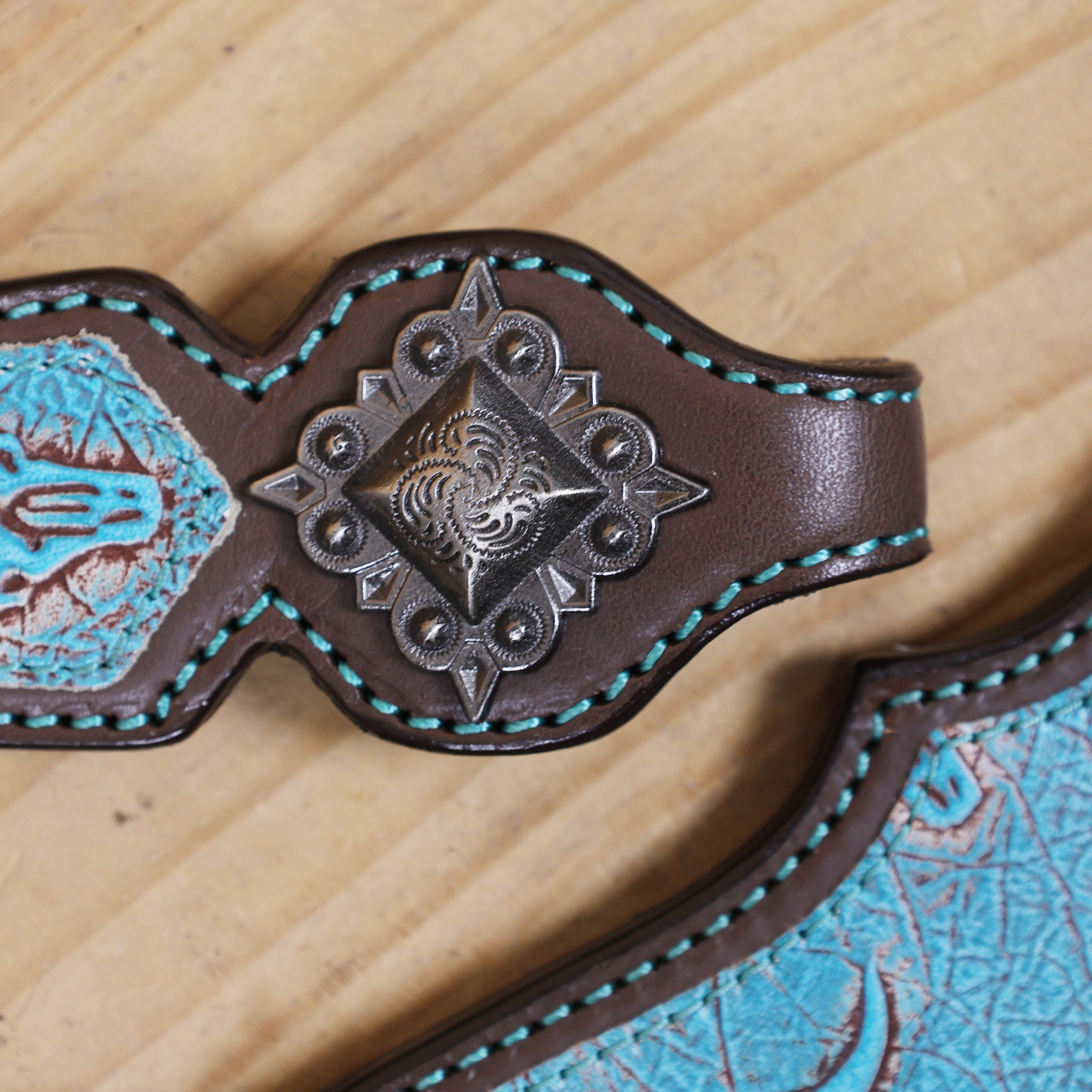 Western Leather Headstall & Breast Collar Set – Turquoise Steer Embossed Leather Patch