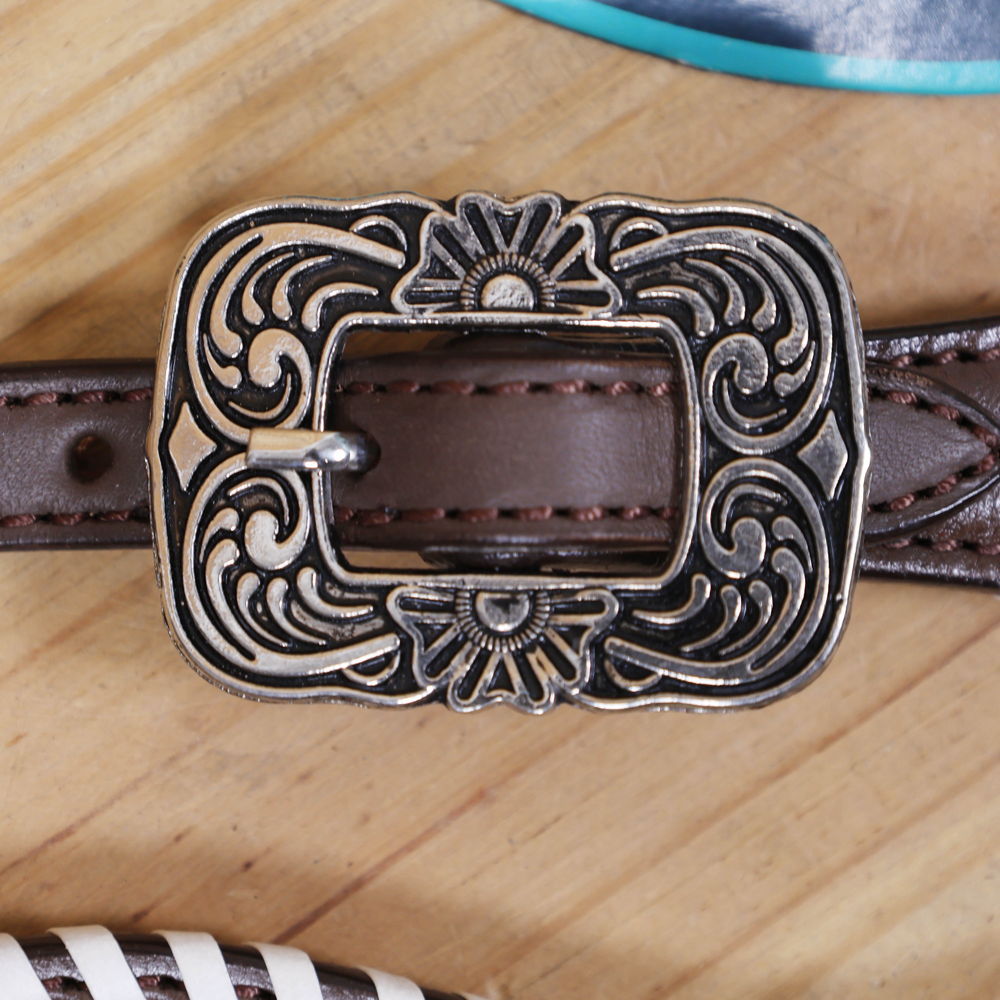 Western Leather Headstall & Breast Collar Set – Antique Brown Feather Embossed Patches
