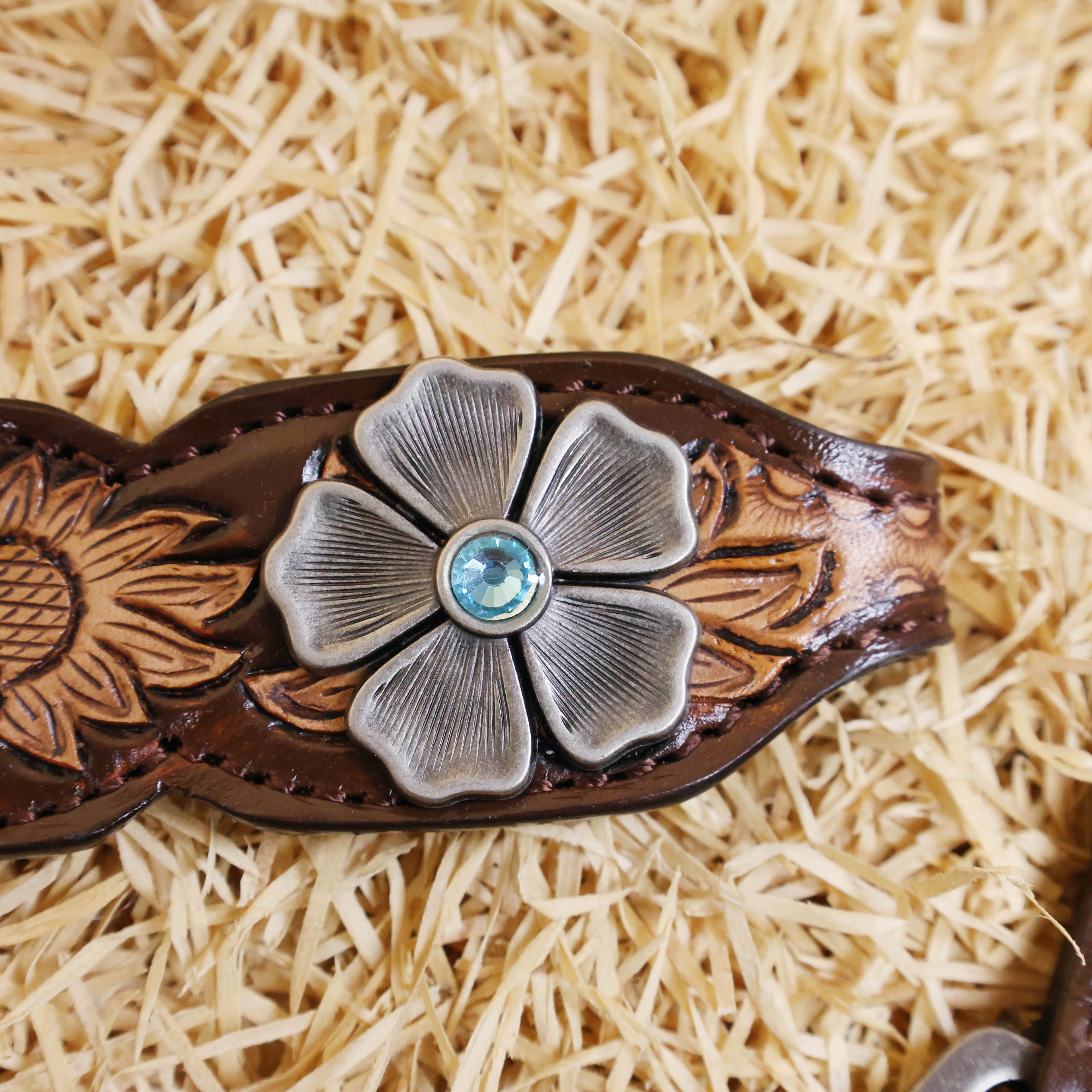 MOUSM Argentina Cow Leather Headstall and Breast Collar Set, Western Bridle Sets Hand-Carved Sunflower Floral Design & Geometric Detailing with Golden Buck Stitching