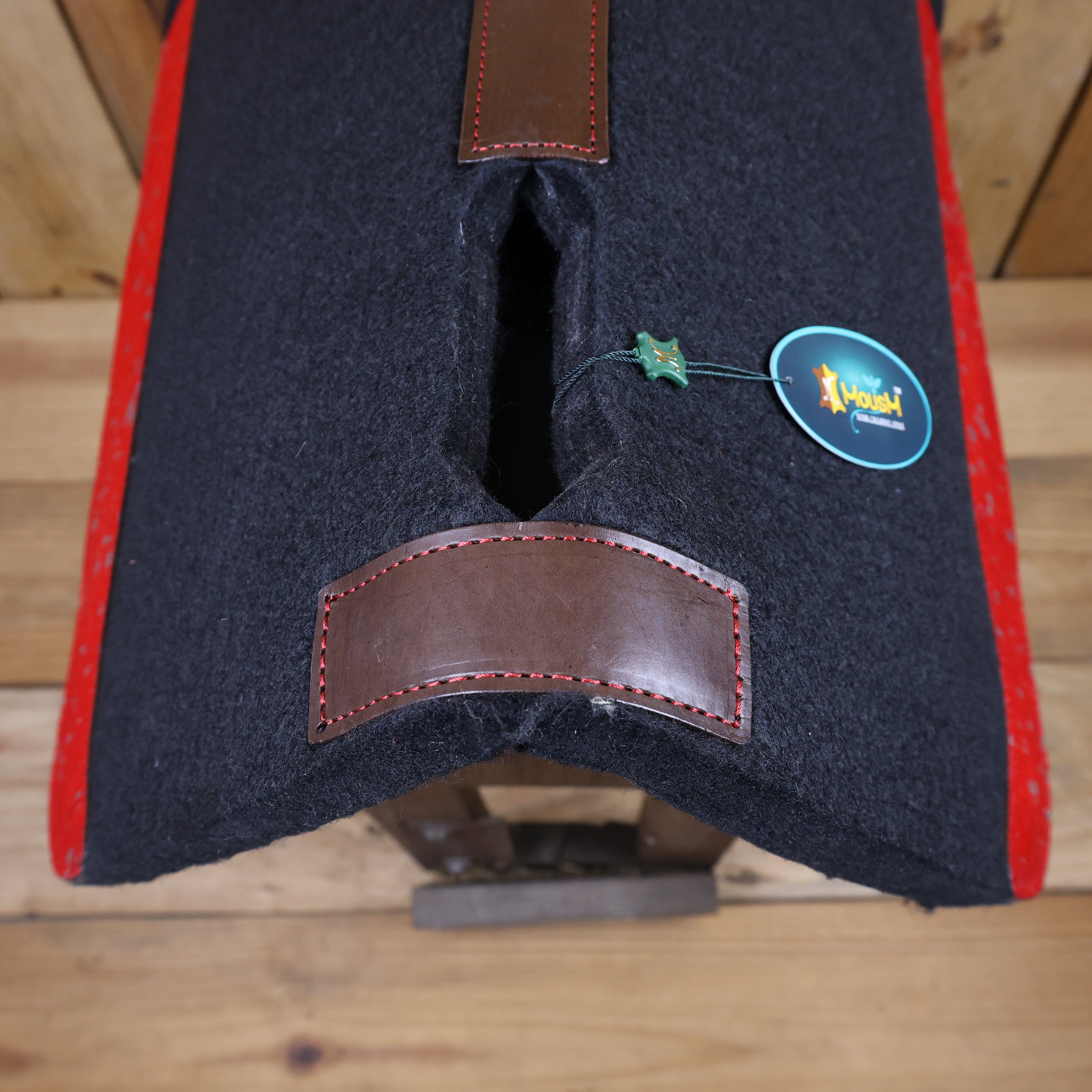 MOSUM Western Saddle Pad - Saddle Pad for Horses Synthetic Wool Blend Black Felt with Red Acid Wash Hair on Cowhide Leather Patch, Comfort Pad for Horses.