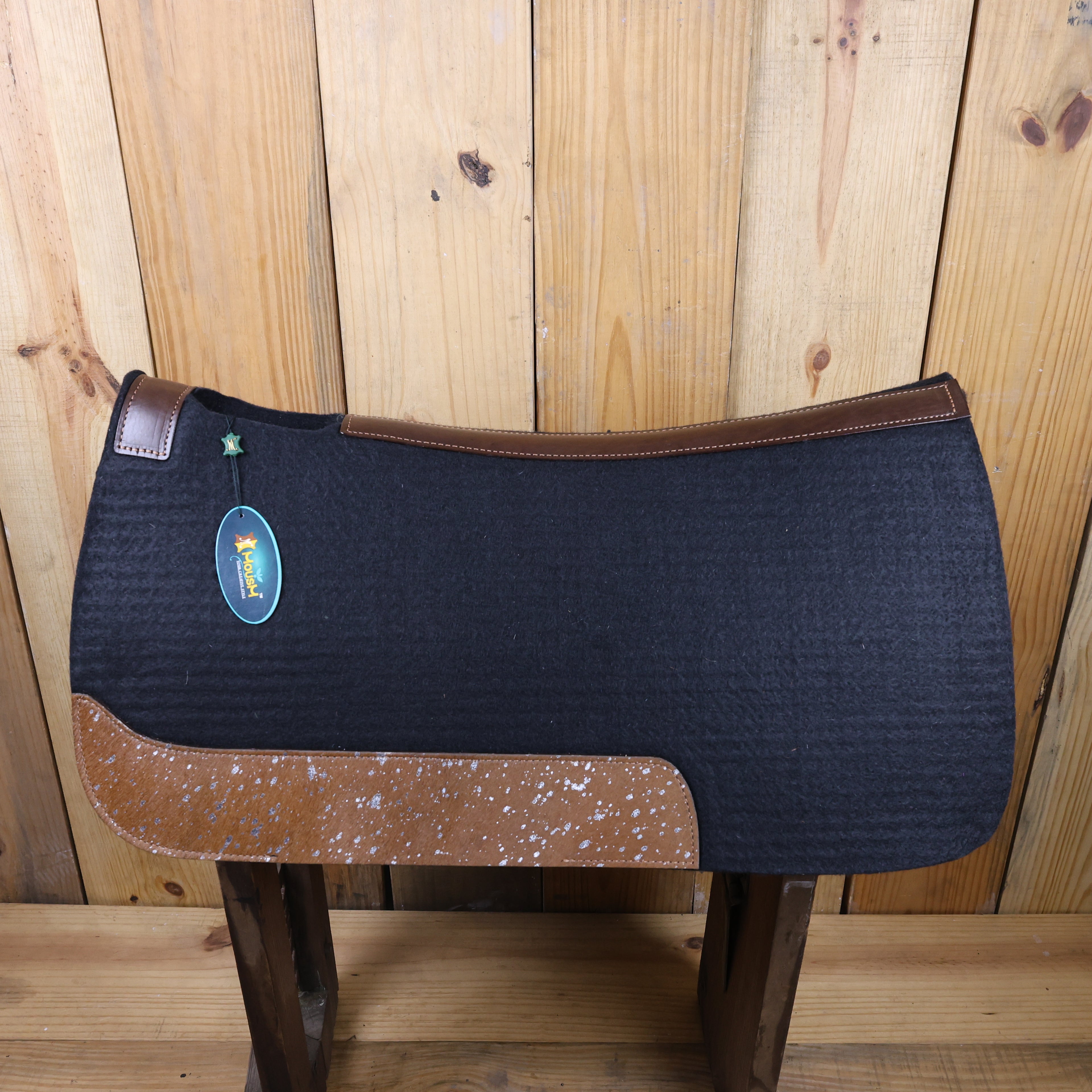 MOSUM Western Saddle Pad - Saddle Pad for Horses Synthetic Wool Blend Black Felt with Brown Acid Wash Hair on Cowhide Leather Patch, Comfort Pad for Horses.