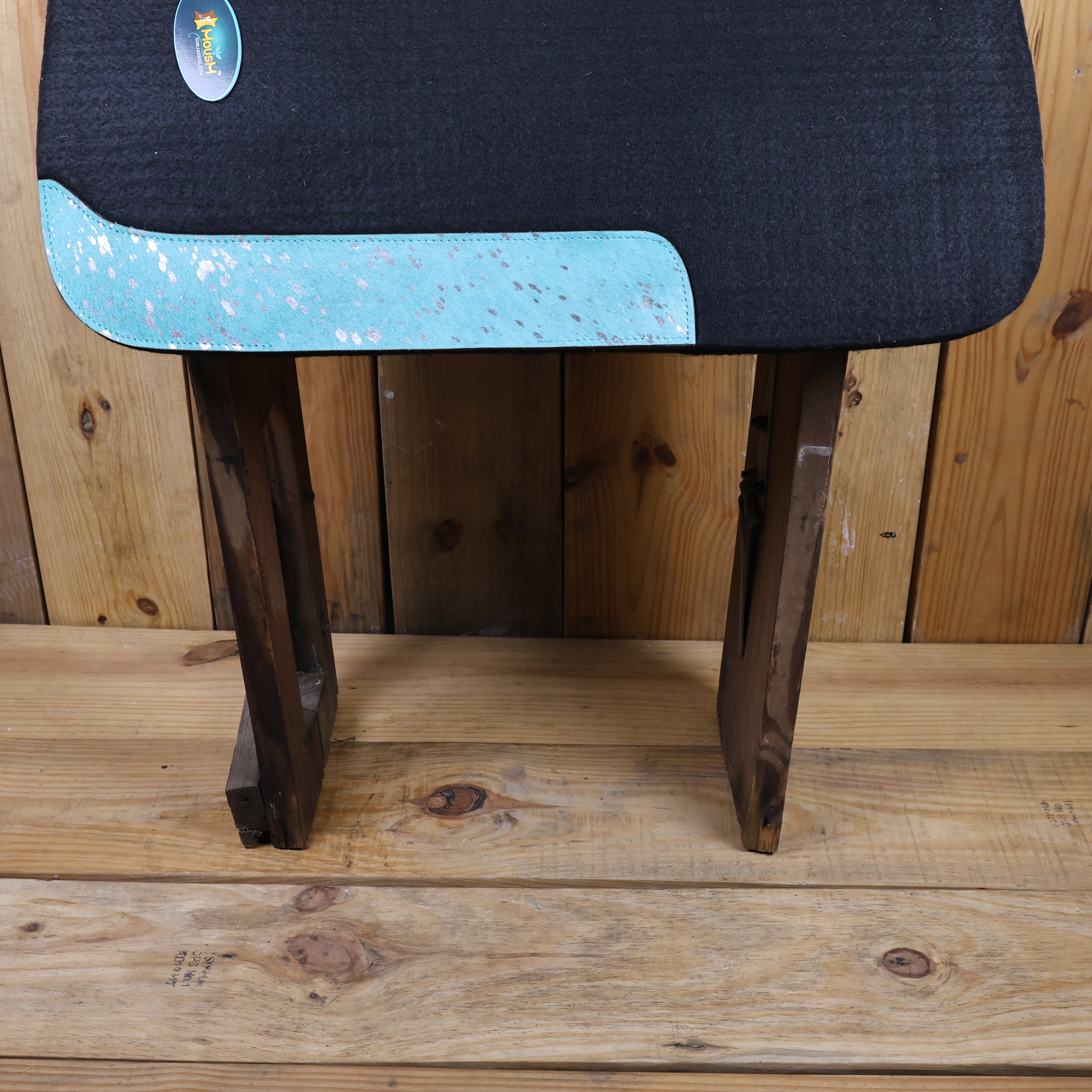 MOSUM Western Saddle Pad - Saddle Pad for Horses Synthetic Wool Blend Black Felt with Turquoise Acid Wash Hair on Cowhide Leather Patch, Comfort Pad for Horses.