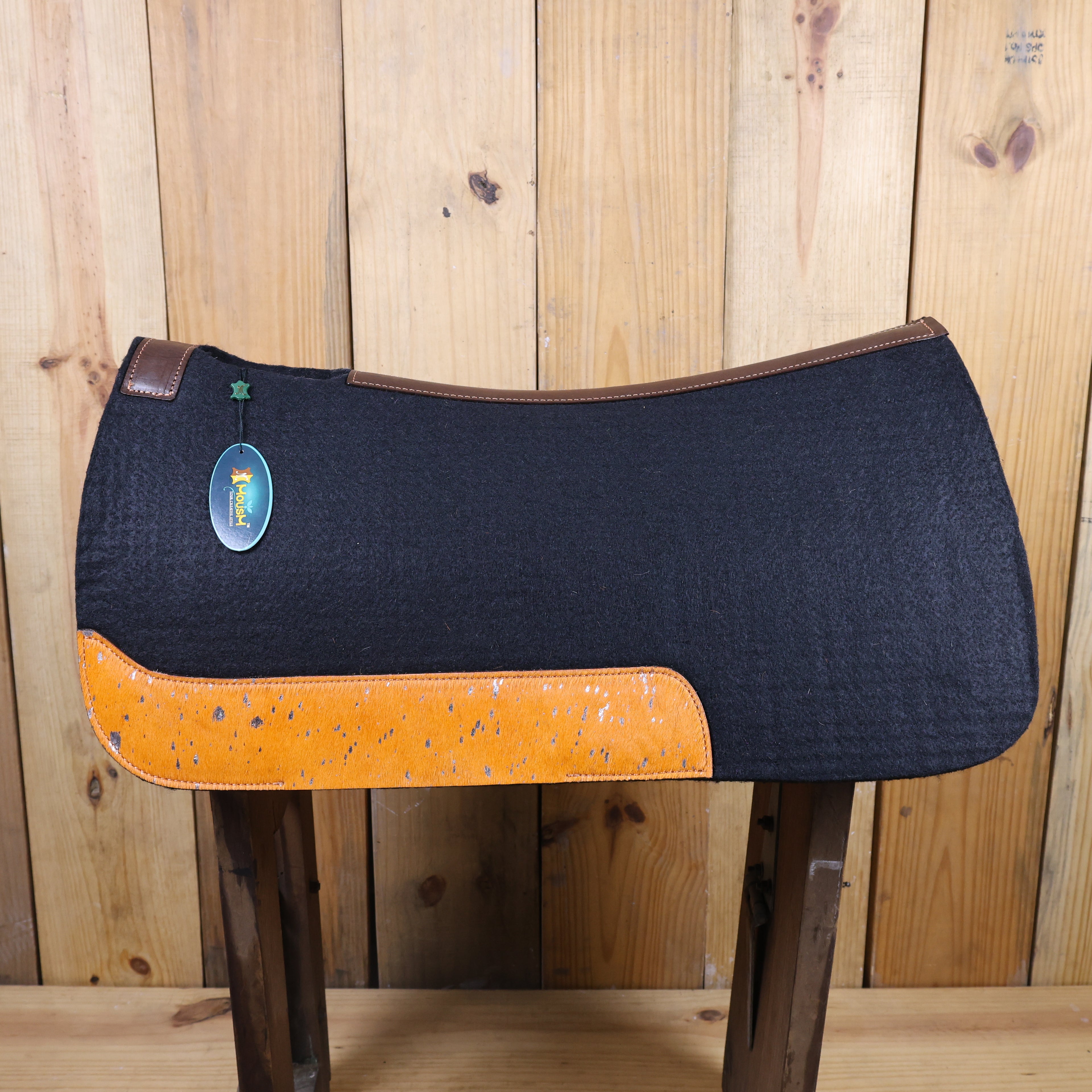 MOSUM Western Saddle Pad - Saddle Pad for Horses Synthetic Wool Blend Black Felt with Orange Acid Wash Hair on Cowhide Leather Patch, Comfort Pad for Horses.