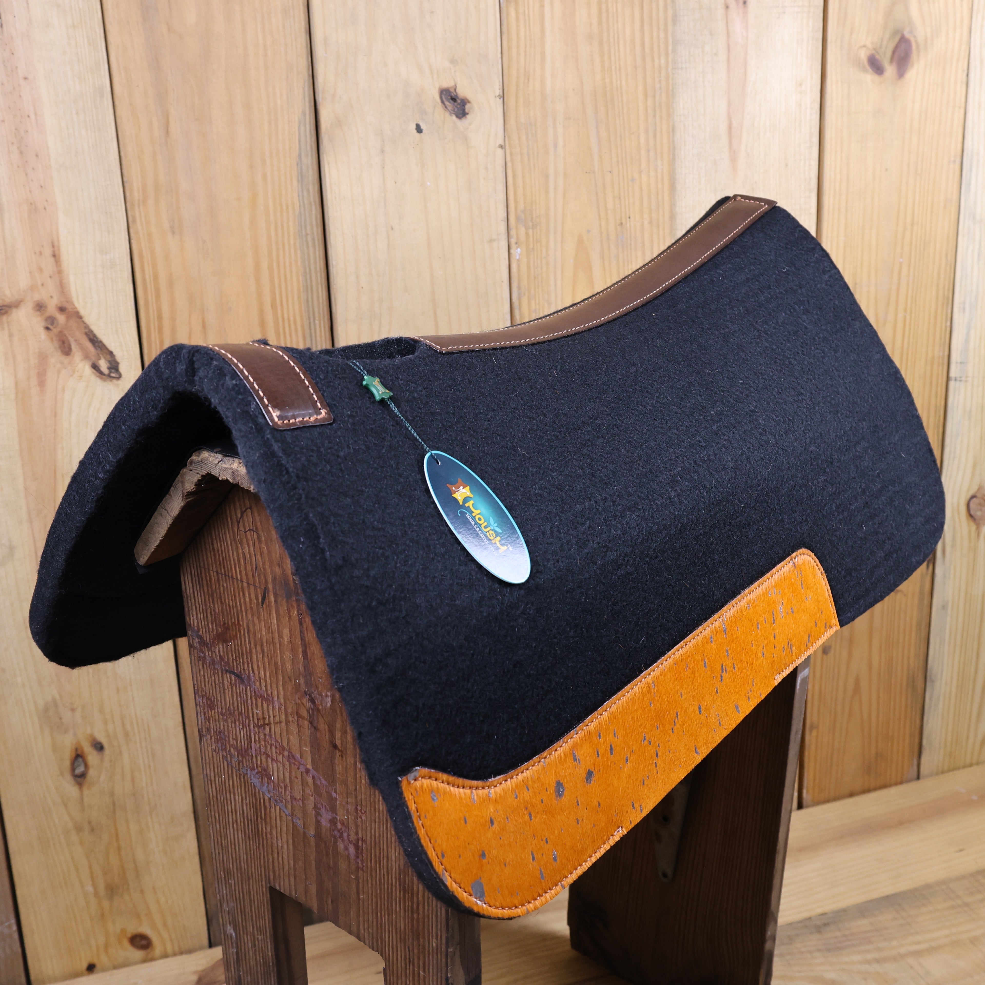 MOSUM Western Saddle Pad - Saddle Pad for Horses Synthetic Wool Blend Black Felt with Orange Acid Wash Hair on Cowhide Leather Patch, Comfort Pad for Horses.