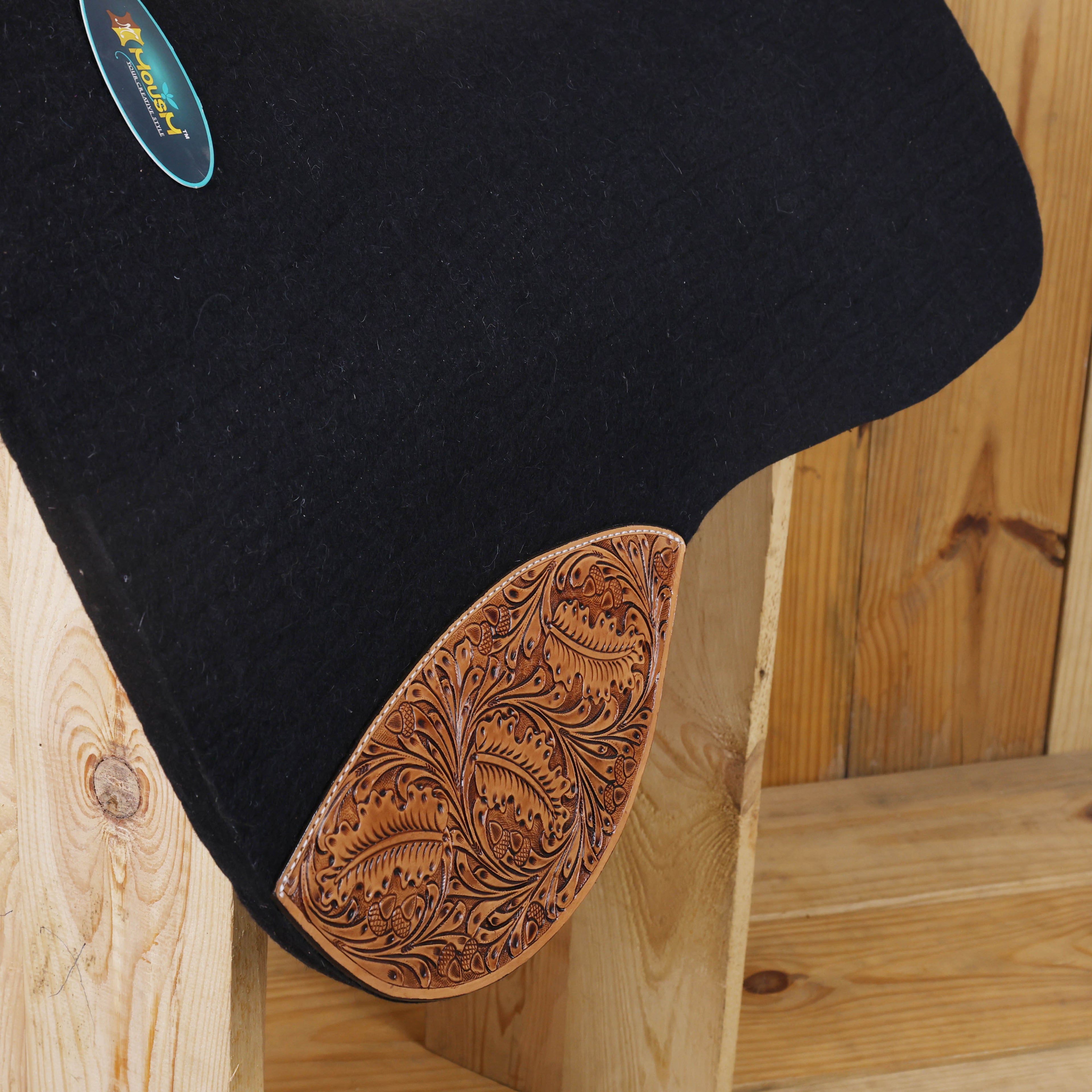 MOUSM Western Saddle Pad - Extreme Barrel Racer Saddle Pad with Full Skirt with Cutout Feather Trim and Leather Reinforced Spine Decorated with OAK Leaf Hand Carving on Real Cow Hide Leather, Comfortable Saddle Pads