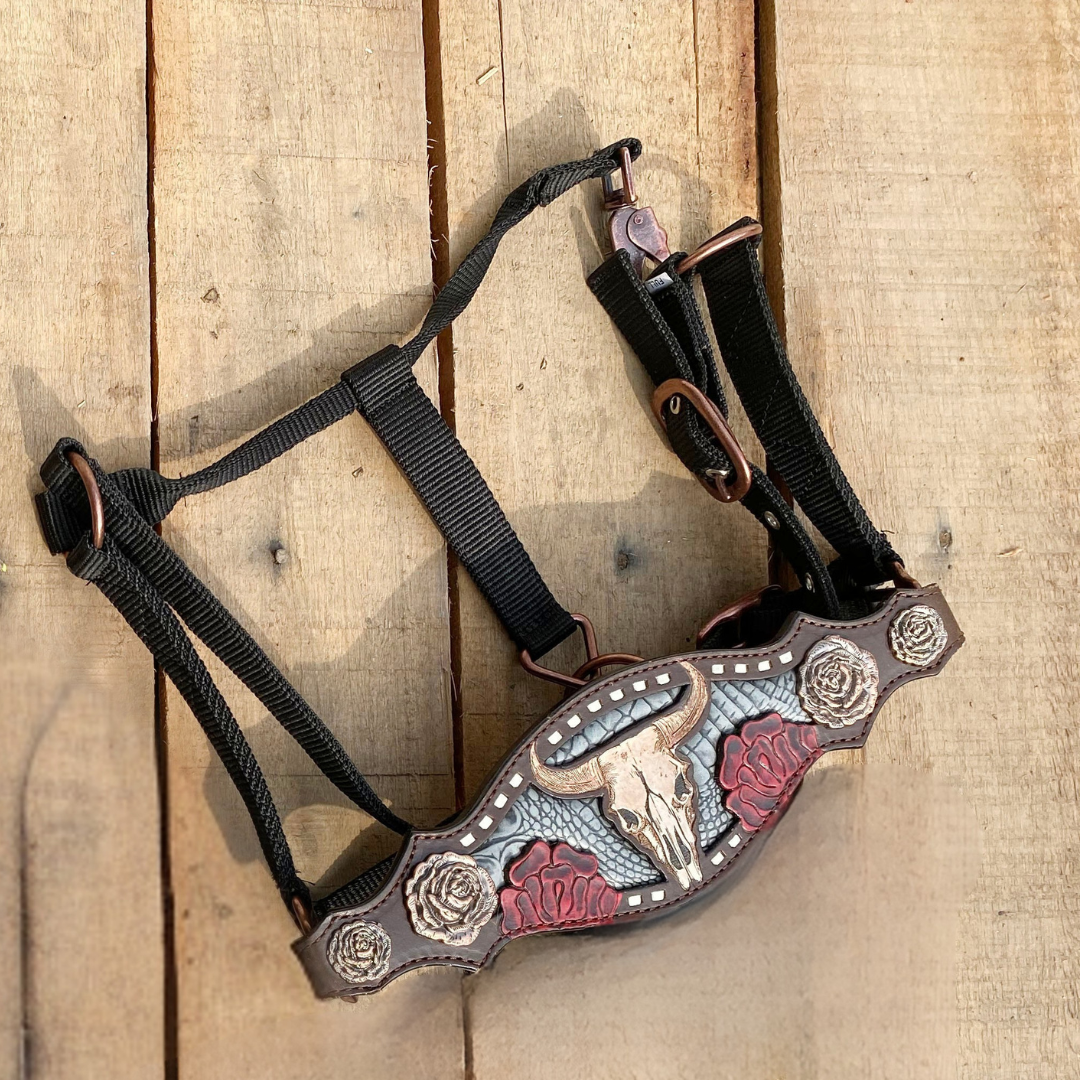 MOUSM Western Headstall and Breast Collar Tack Set for Horse - Decorated with Hand-Tooled Bull and Rose with Alligator Inlay