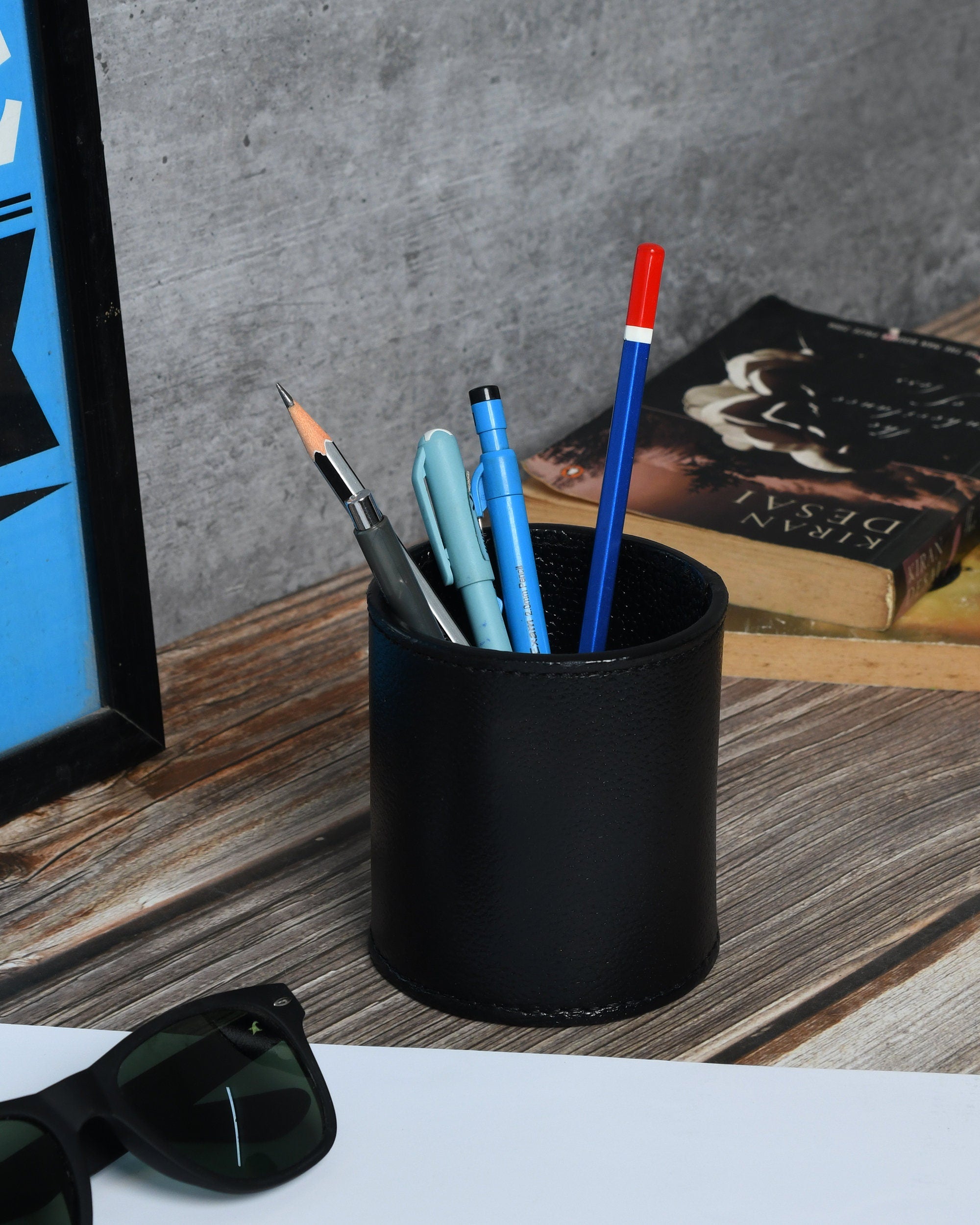 MOUSM Leather Pen Holder, Black Smooth Leather Pencil Holder, Home Office Bathroom Organizer Tool, Handmade Pen Holder, Gift for Him/Her