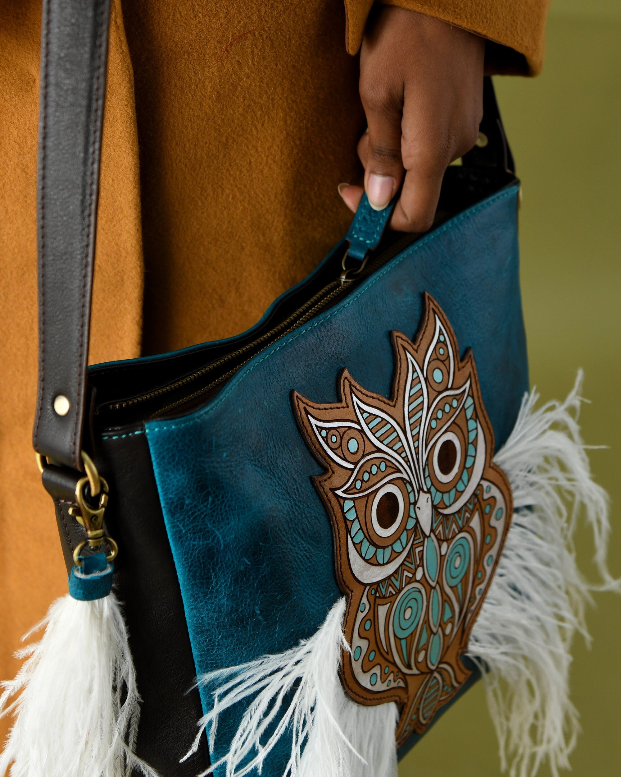 MOUSM Genuine Wax Leather Crossbody Bag – Ladies Bag Decorated with Hand-Painted Light Brown OWL Patch & Ostrich Feather Fringe, High-Quality Zipper Closure with Removable and Adjustable Strap - Boho Western Style Purse for Women