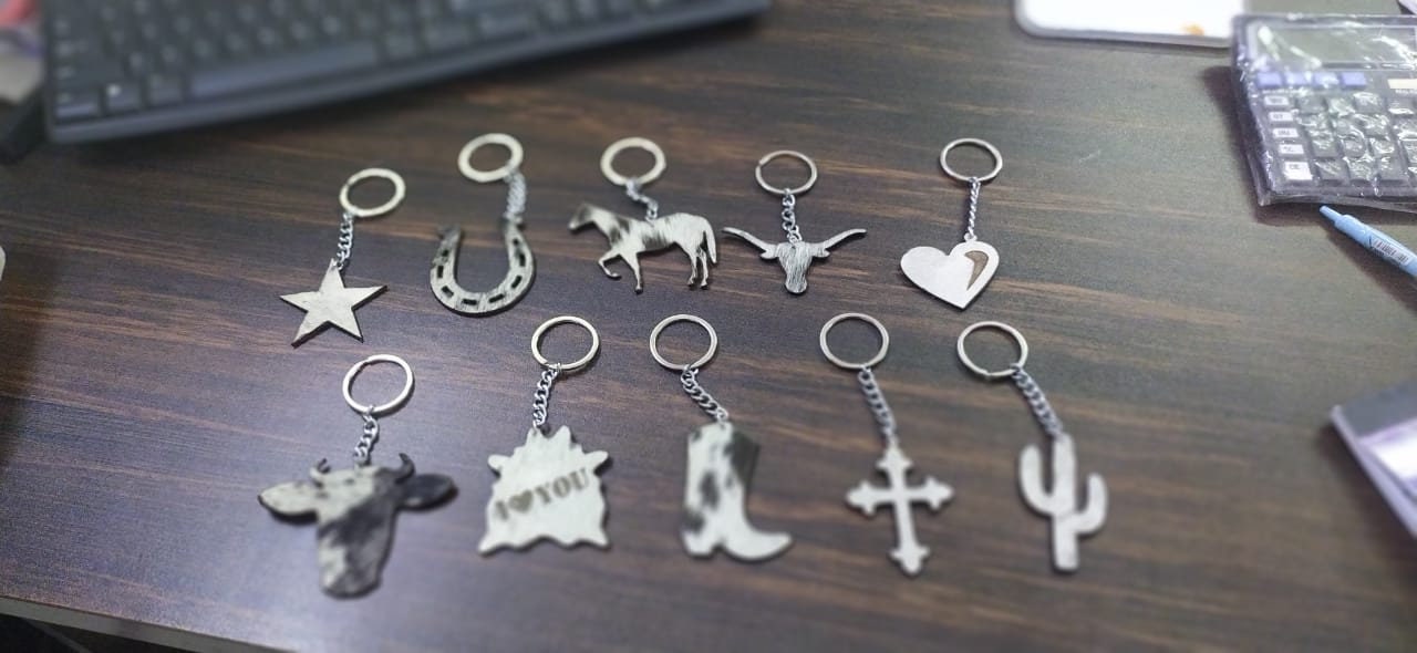 MOUSM Set of 10 Cowhide Leather Keychains
