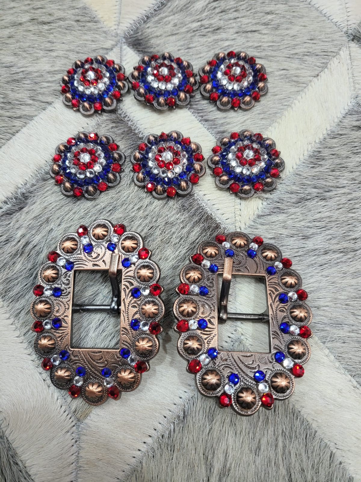 Antique Conchos Decorated with Red Royal White Stones Bling Buckle Set Handcrafted Mandala Design Floral Pattern Western Conchos for Saddle