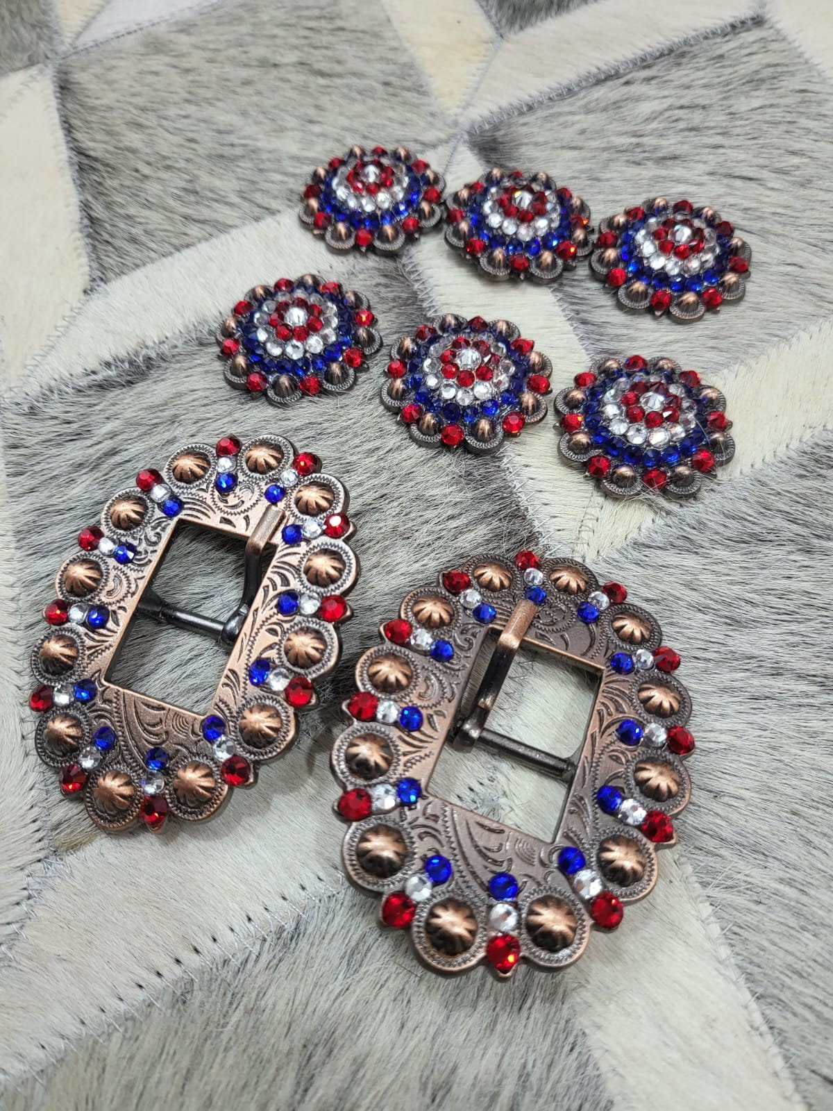 Antique Conchos Decorated with Red Royal White Stones Bling Buckle Set Handcrafted Mandala Design Floral Pattern Western Conchos for Saddle