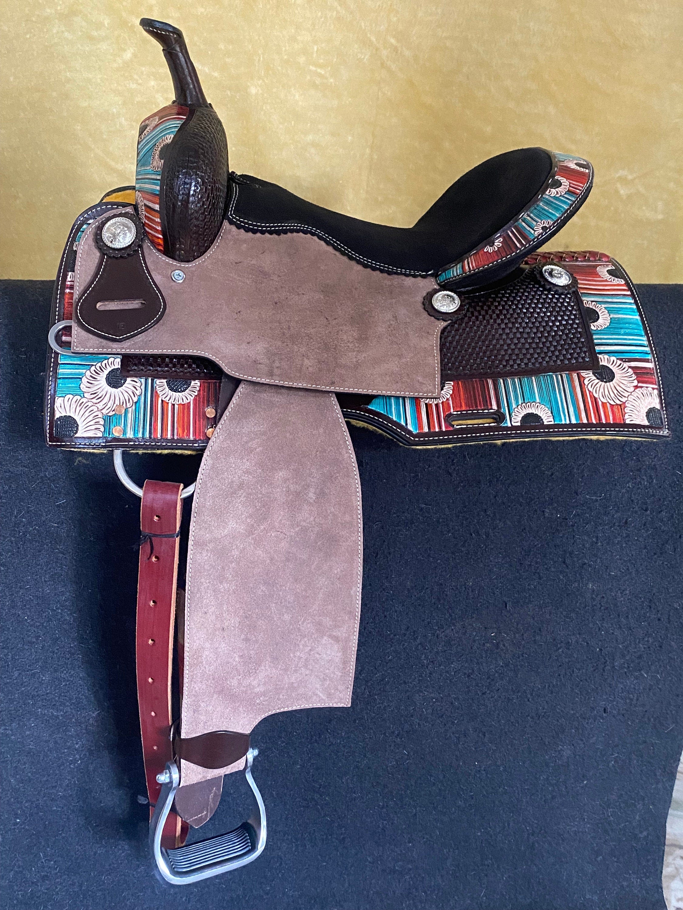 MOUSM Western Barrel Saddle - Genuine Leather Horse Saddle Build on a Rawhide Covered Fiber Tree, Colorful Vintage Design Carved and Fancy Concho, Available Seat Sizes: 14"-17"Inches
