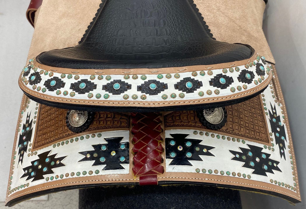 MOUSM Western Saddle - Barrel Racing Saddle Handcrafted with Premium Argentina Leather, Built on a Rawhide-Covered Fiberglass Tree, Featuring Aztec Pattern and Beaded Border | Seat Sizes: 14"–17" Inches