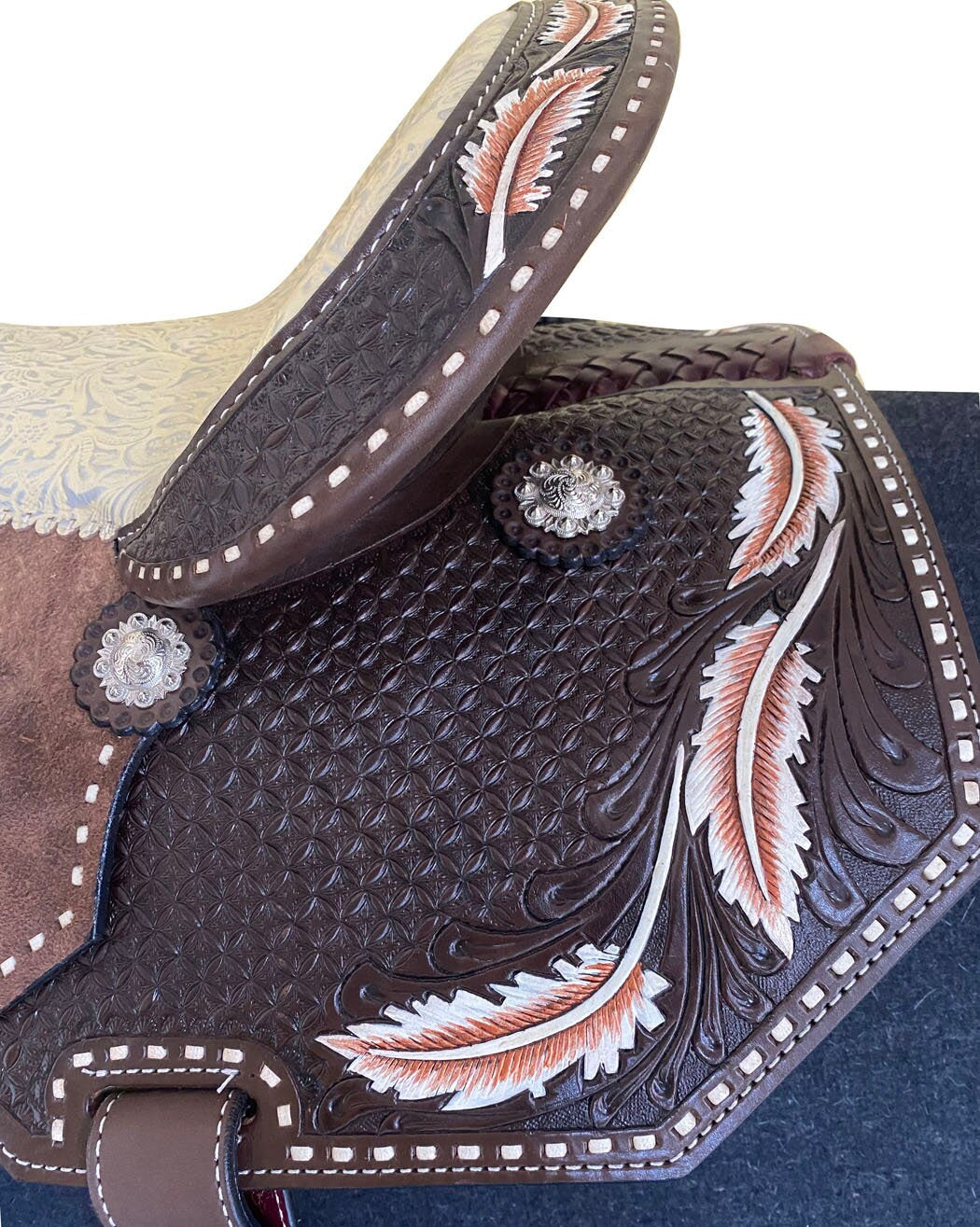 MOUSM Western Barrel Racing Saddle - Handcrafted with Colorful Feather Carving, Argentina Cow Leather Saddle Built On a Rawhide-Covered Fiber Tree, Seat Size: 14"–17" Inches