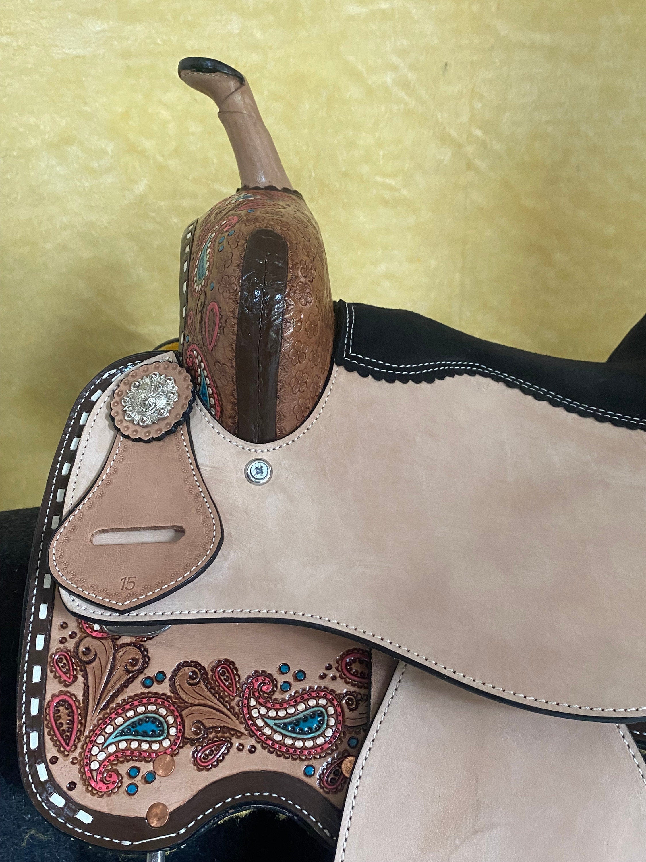 MOUSM Western Barrel Saddle - Genuine Leather Saddle Hand-Carved Paisley and Flower Design, Built On a Rawhide Covered Fiber Tree, Seat Sizes: 14"-17" Inches