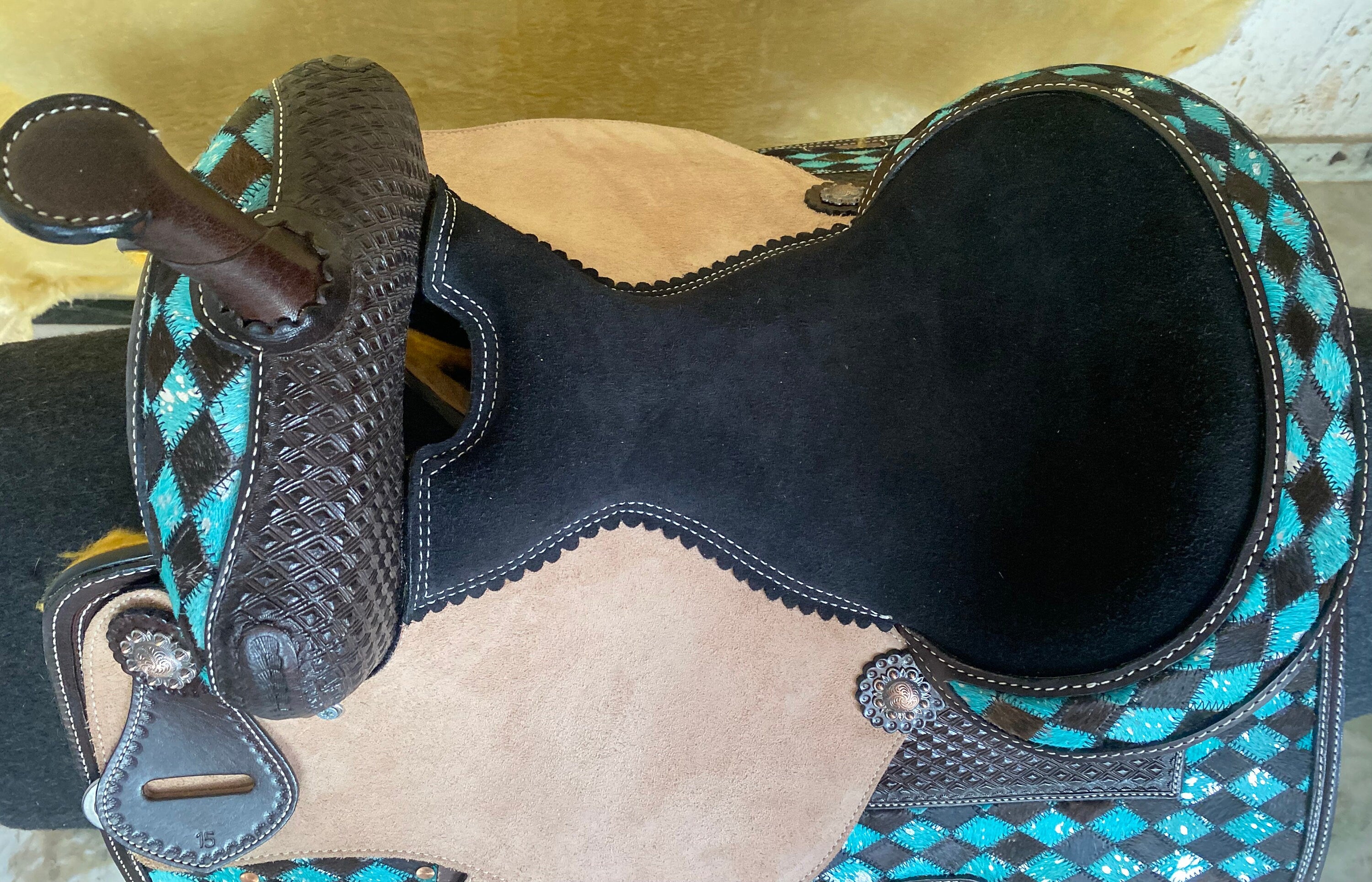 MOUSM Horse Saddle - Built on a Rawhide Covered Fiber Tree, Western Saddle Made from Genuine Leather Black and Turquoise Checkered Design, Seat Sizes: 14"-17" Inches