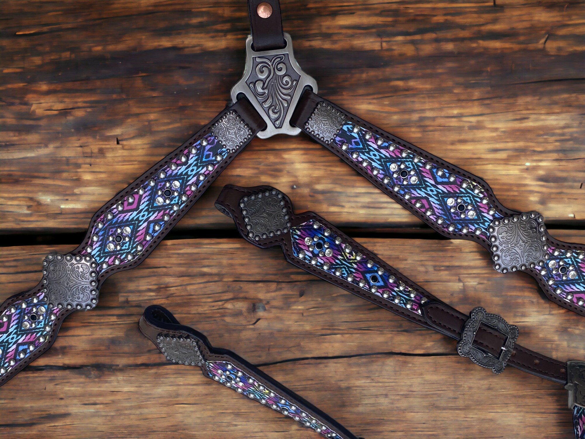 MOUSM Argentina Cow Leather Headstall and Breast Collar Set – Western Horse Tack with Rainbow Aztec Print With Decorative Conchos