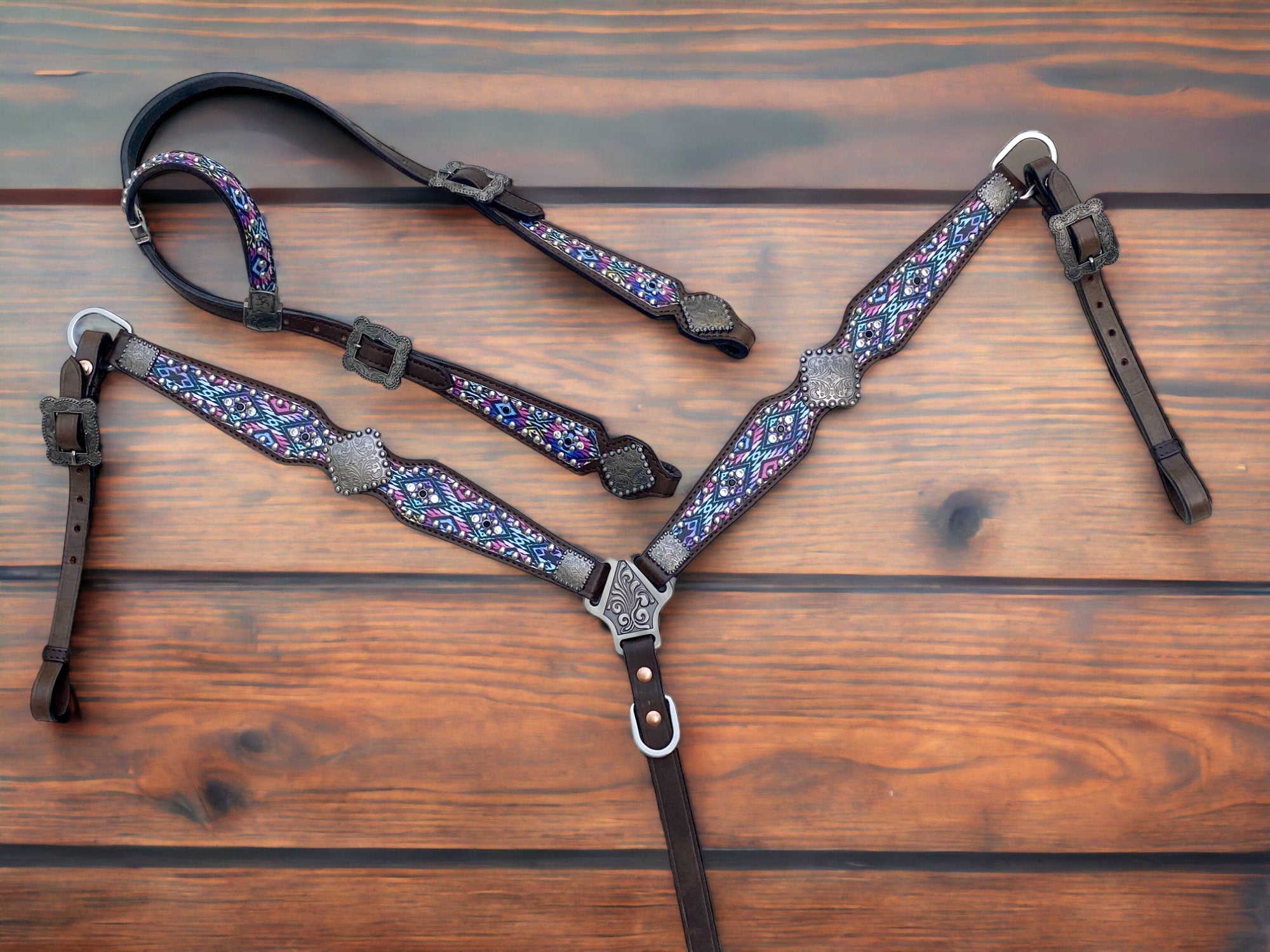 MOUSM Argentina Cow Leather Headstall and Breast Collar Set – Western Horse Tack with Rainbow Aztec Print With Decorative Conchos