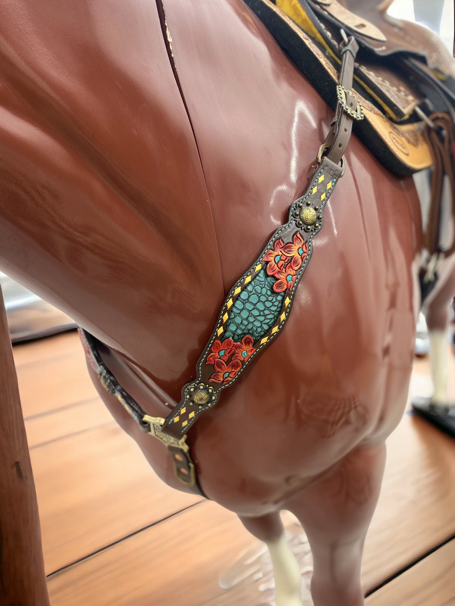 MOUSM Western Horse Tack Set - Made with Argentina Cow leather, Headstall & Breast Collar Set Decorated with Hand-Carved & Painted Floral Design, Buckles with Turquoise Stones, and Turquoise Leather Inlay