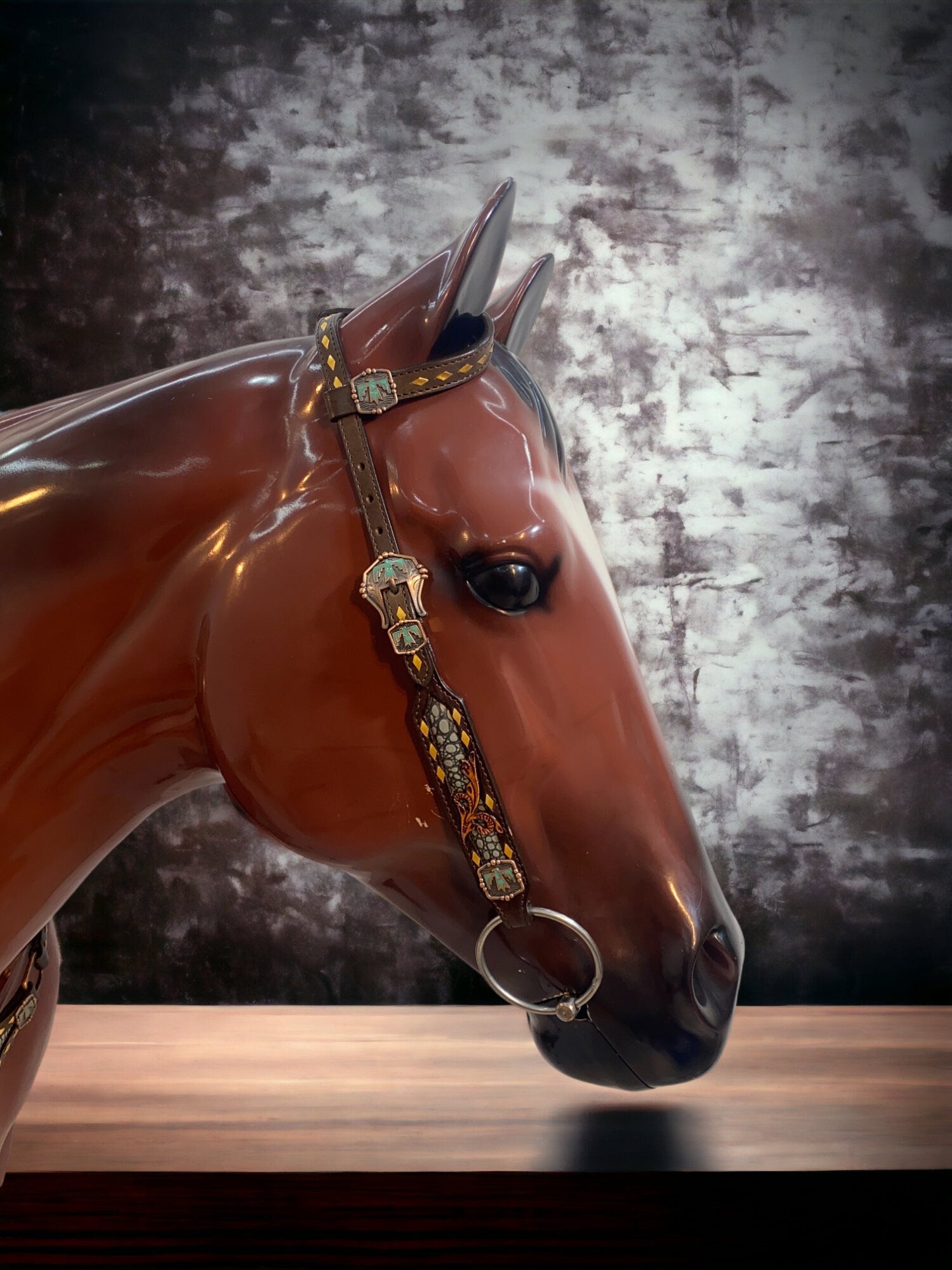 MOUSM Argentina Cow Leather Headstall and Breast Collar Set – Western Horse Tack with Thunderbird Hardware, Grey Alligator & Filigree Carving