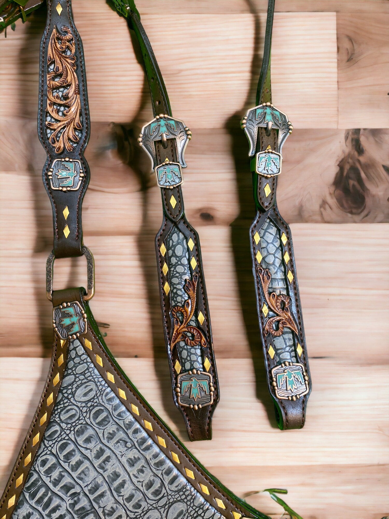 MOUSM Argentina Cow Leather Headstall and Breast Collar Set – Western Horse Tack with Thunderbird Hardware, Grey Alligator & Filigree Carving