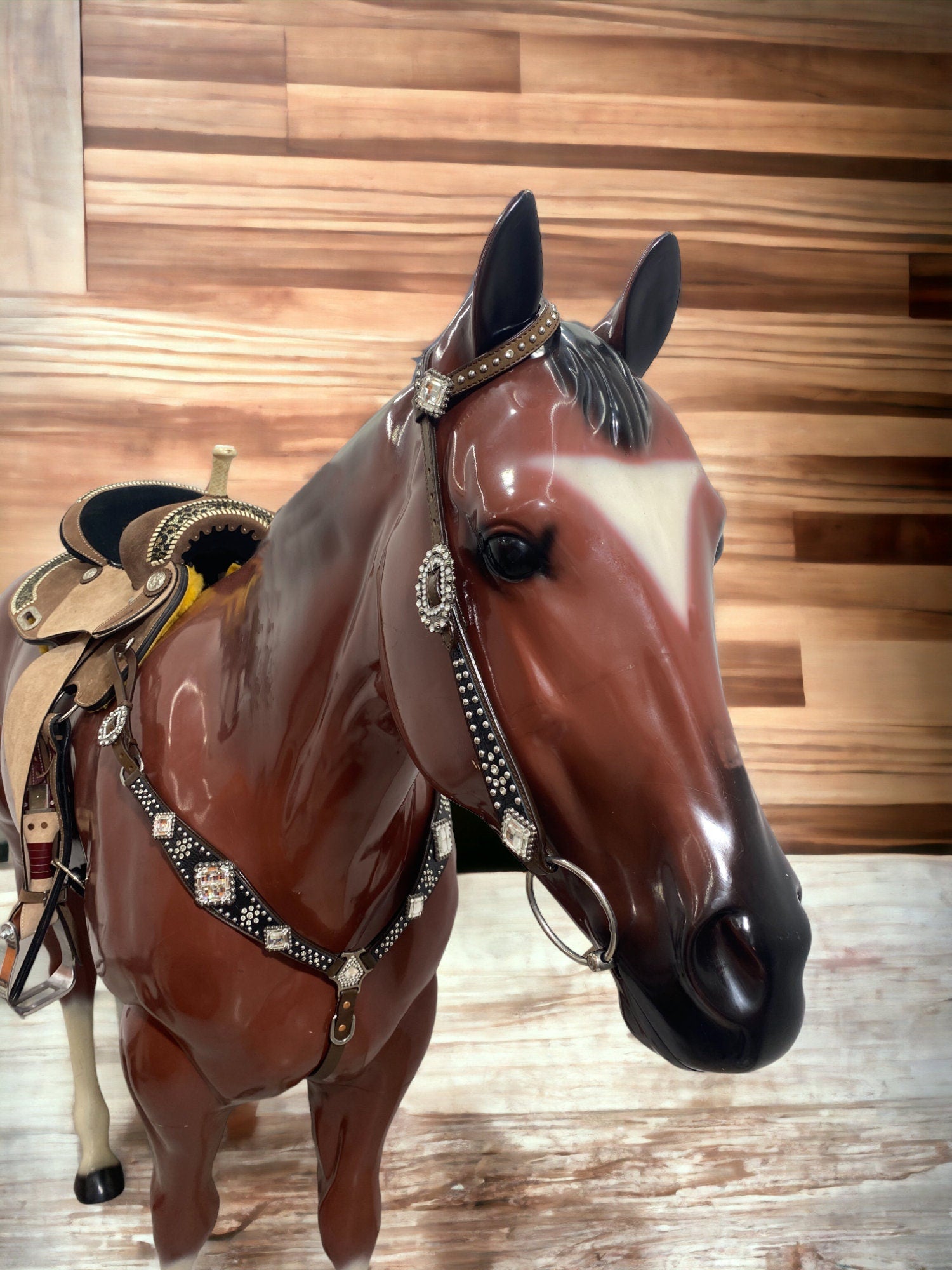 MOUSM Western Headstall and Breast Collar Set – Made from Argentina Cow Leather, Horse Tack Set with Crystal Clear Rhinestone Conchos, Nickel Studs on Black Alligator Print