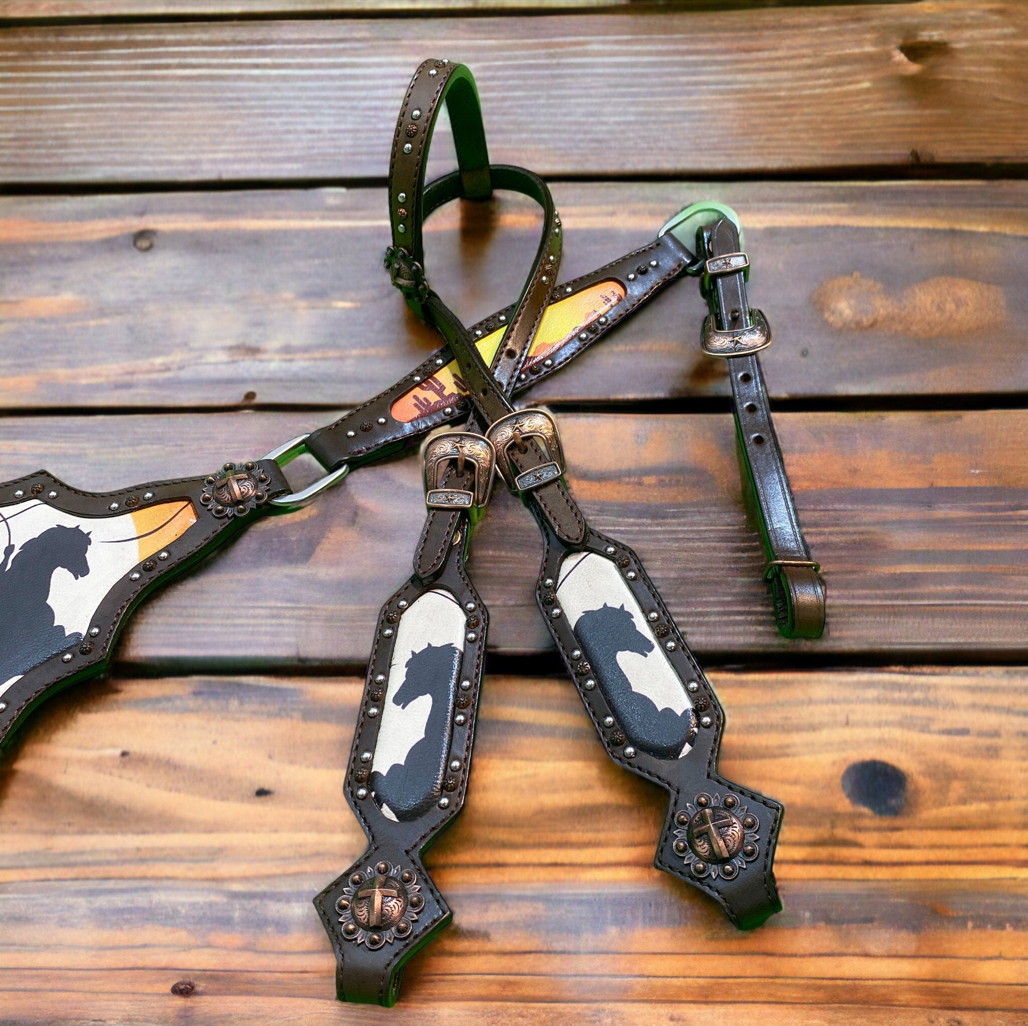MOUSM Argentina Cow Leather Western Bridle and Breast Collar Set, Horse Tack Set with Vintage Bucking on Desert Print & Antique Copper Hardware