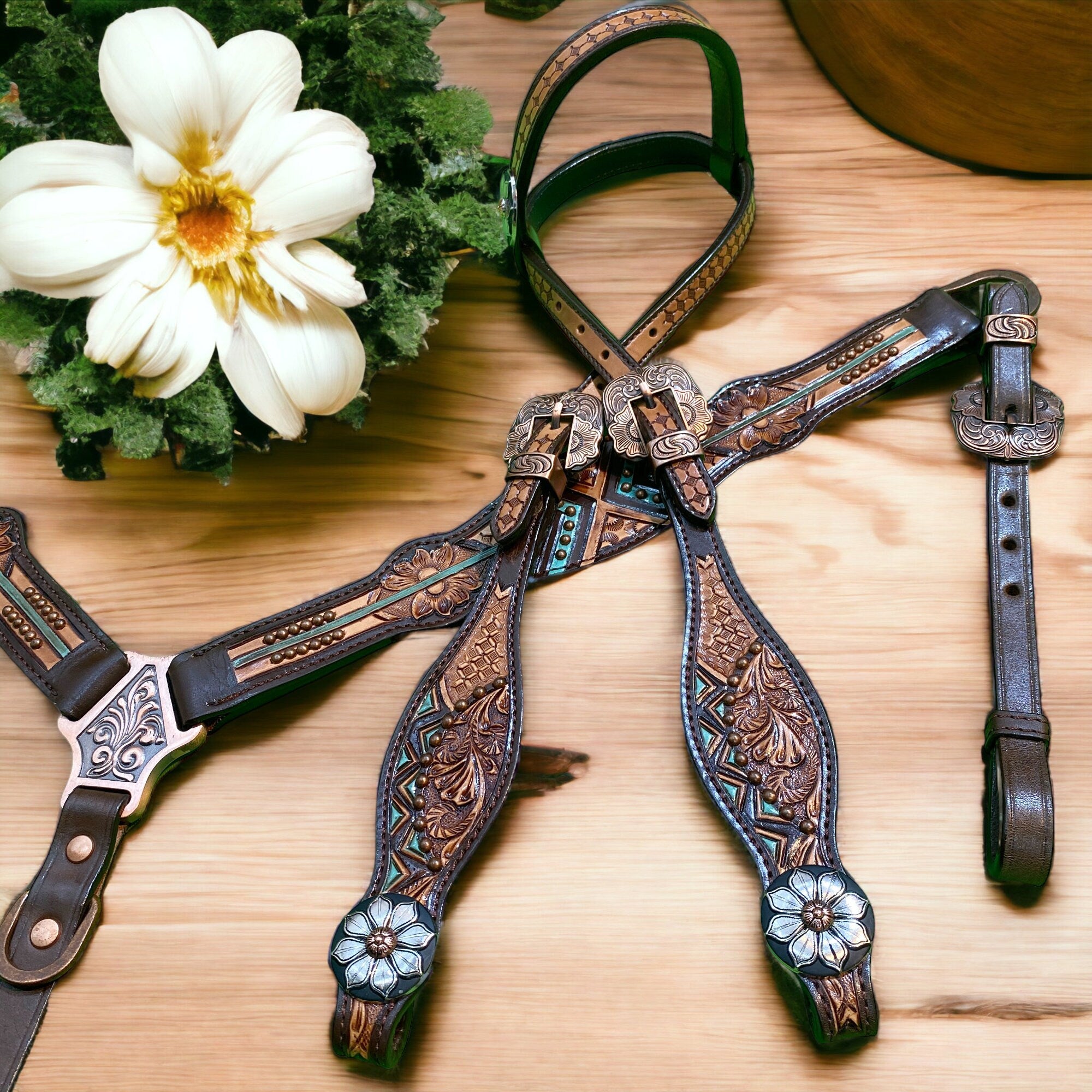 MOUSM Argentina Cow Leather Headstall and Breast Collar Set – Western Horse Tack with Geometrical Flower Carving & Copper Studs