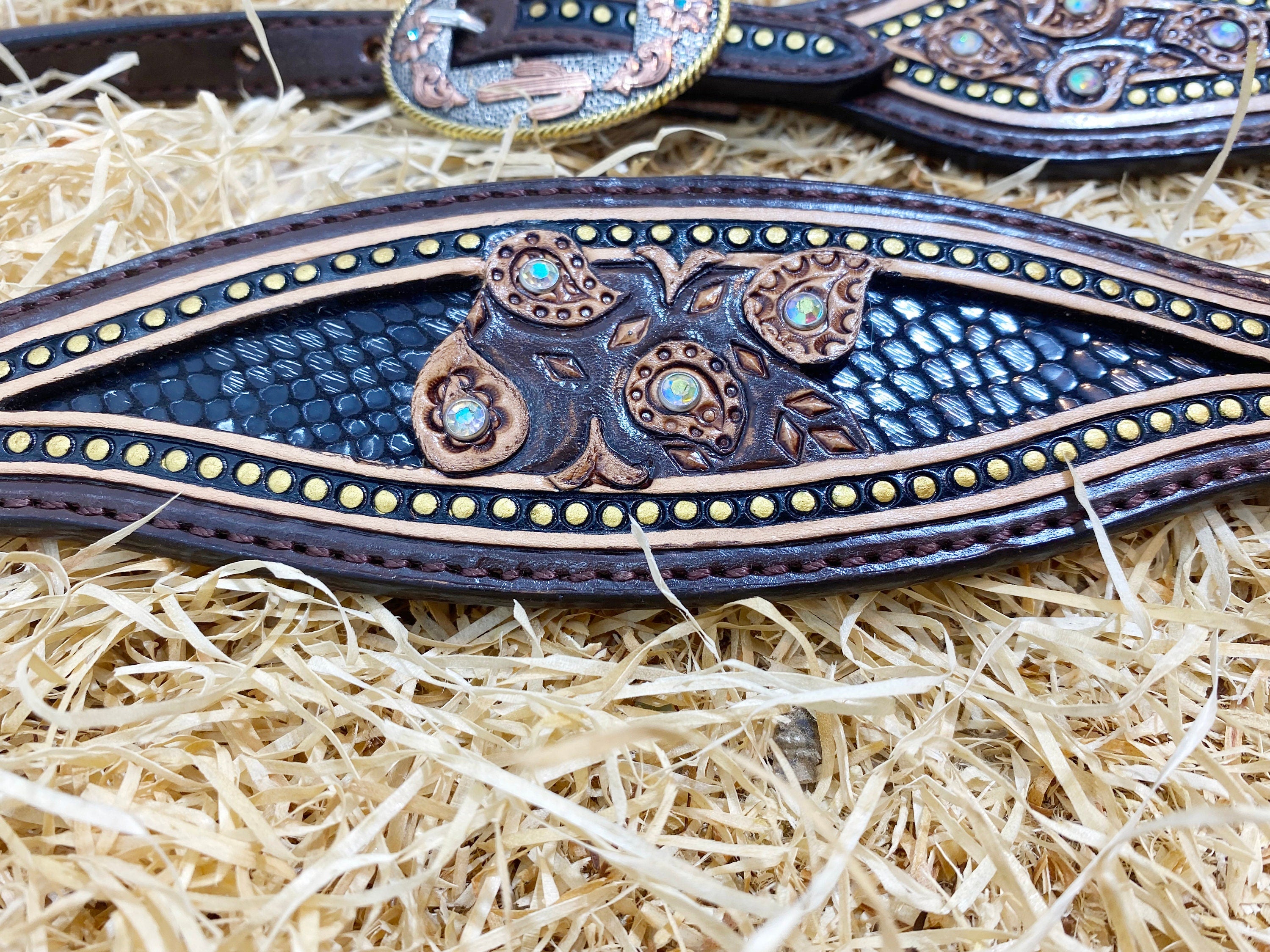 MOUSM Argentina Cow Leather Headstall & Breast Collar Set – Western Bridle with Paisley Carving with Nickel and Antique Copper Hardware