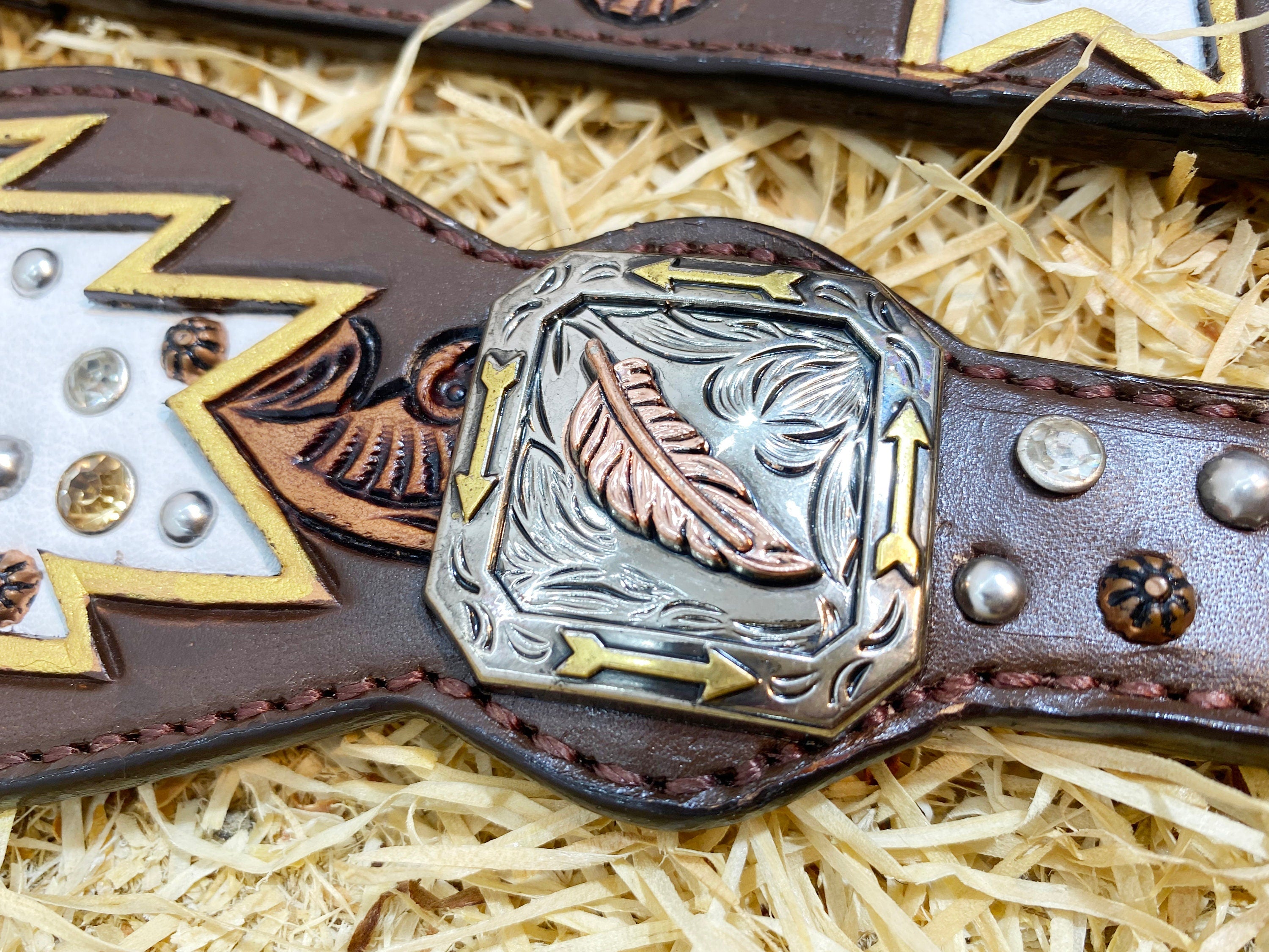 MOUSM Western Horse Headstall Breast Collar Set With Beautiful Hand-Tooled Floral Carving, Topaz Clear and Black Rhinestones