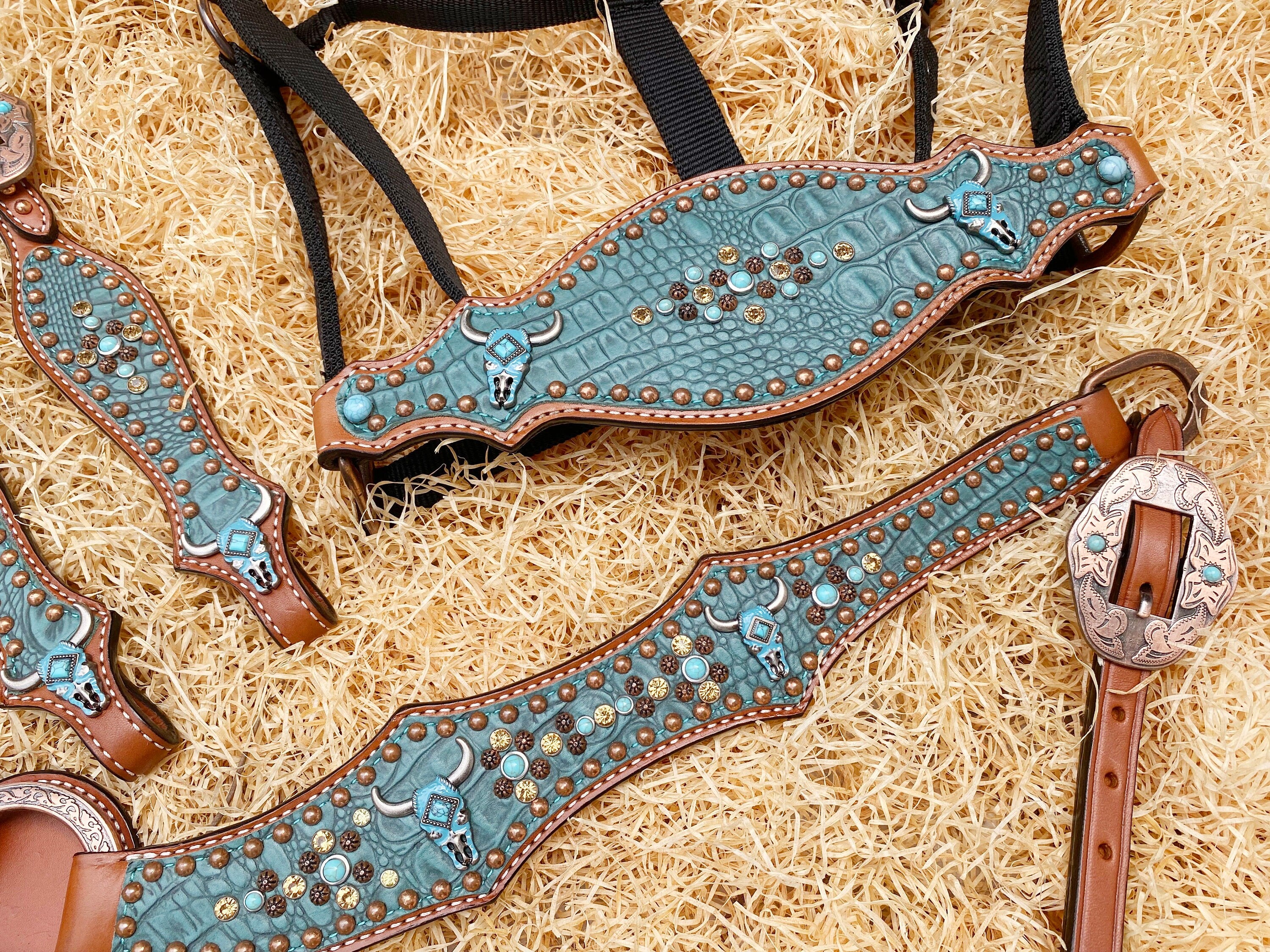 MOUSM Western Horse Tack Set - Leather Headstall and Breast Collar Tack Set with Teal Alligator & Turquoise Bull Head Conchos with Copper Studs Overlay