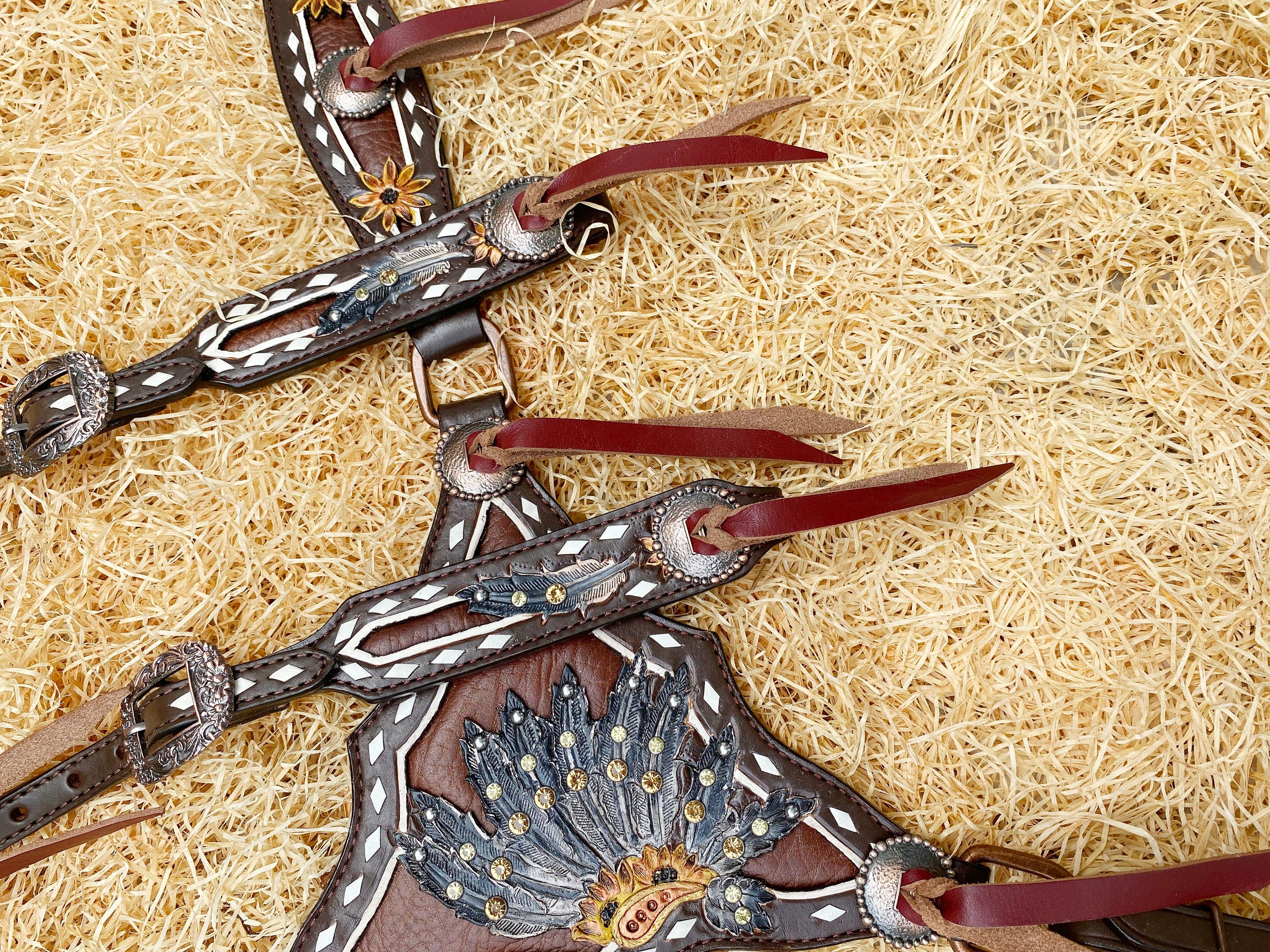 MOUSM Argentina Cow Leather Western Headstall & Breast Collar Set - Leather Headstall and Breast Collar Set for horse, Western Headstall with Sunflower Tooling Along with String Conchos Overlay