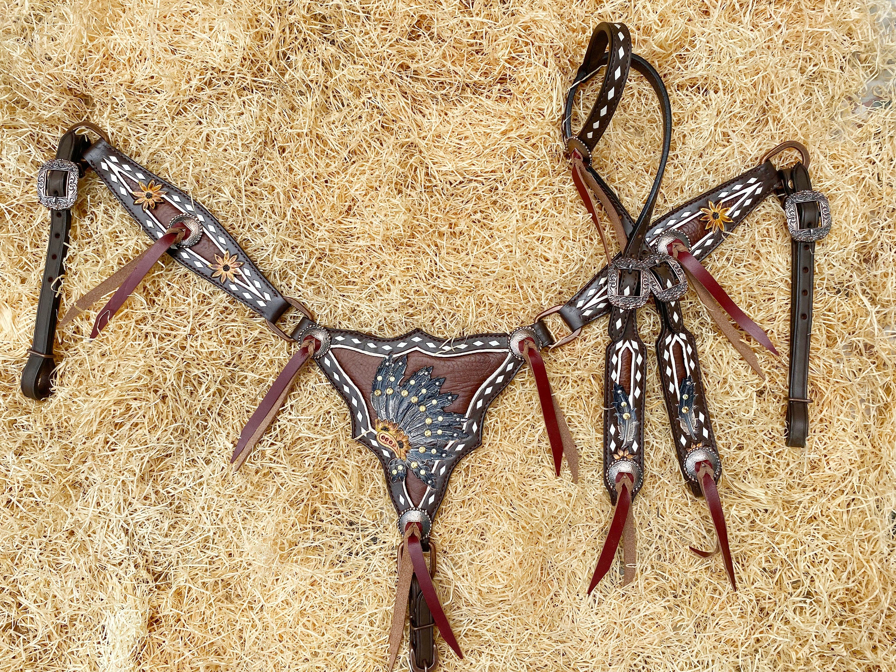 MOUSM Argentina Cow Leather Western Headstall & Breast Collar Set - Leather Headstall and Breast Collar Set for horse, Western Headstall with Sunflower Tooling Along with String Conchos Overlay